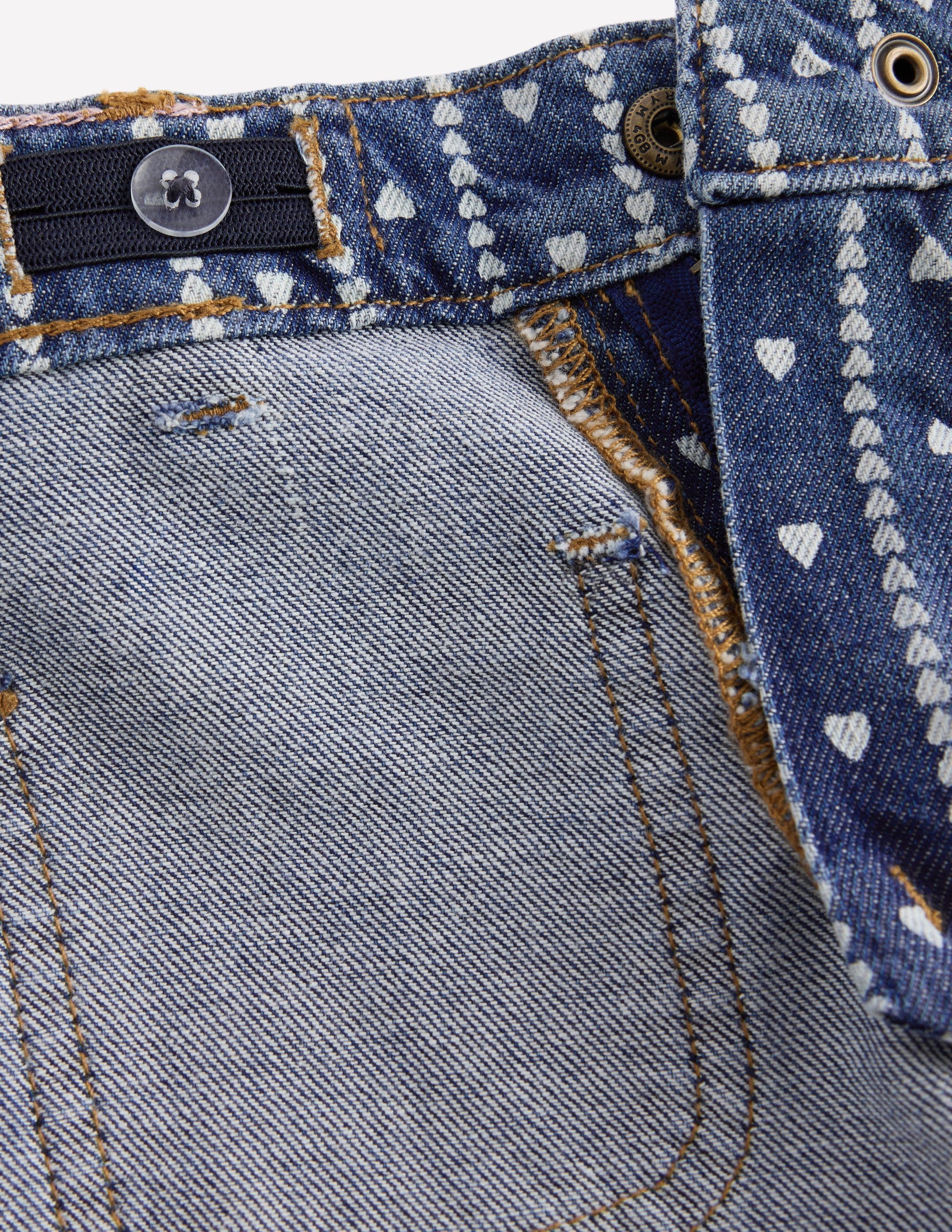 Gerade Jeans mit aufgesetzten Taschen-Herzen-5