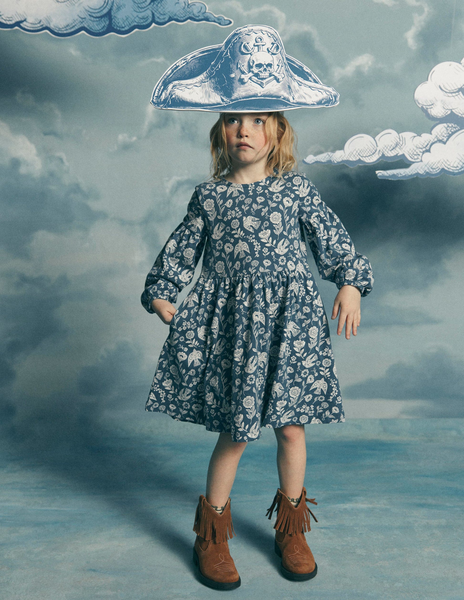 Madeline Kleid mit Blousonärmeln-Saphirblau Blumenmuster Vogel-1