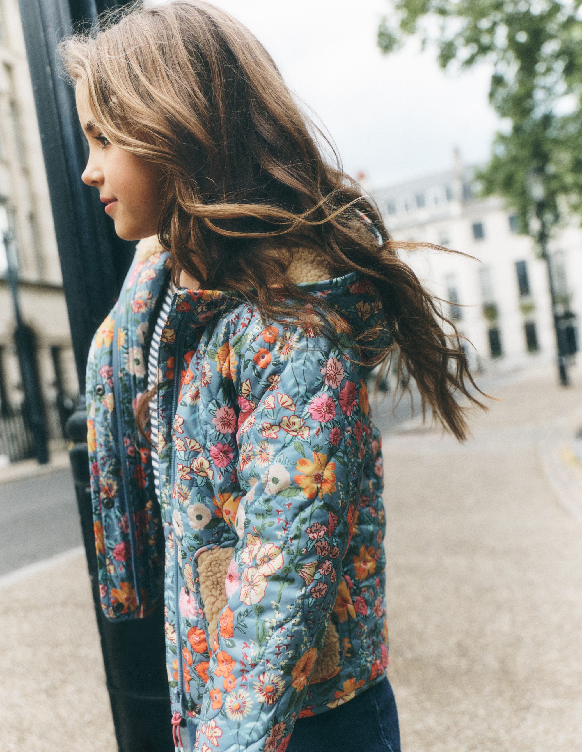 Wattierte Teddyfell-Jacke-Blau Geblümt - Image 1