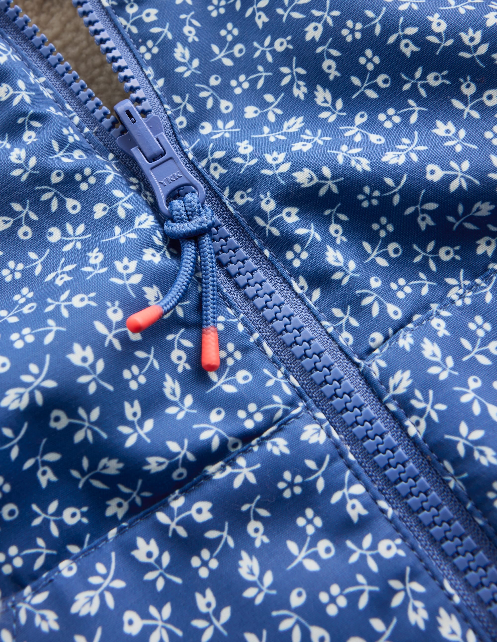 Wendbare Teddyfell-Bomberjacke mit Kapuze-Blauhäher Kleines Blumenmuster - Image 8