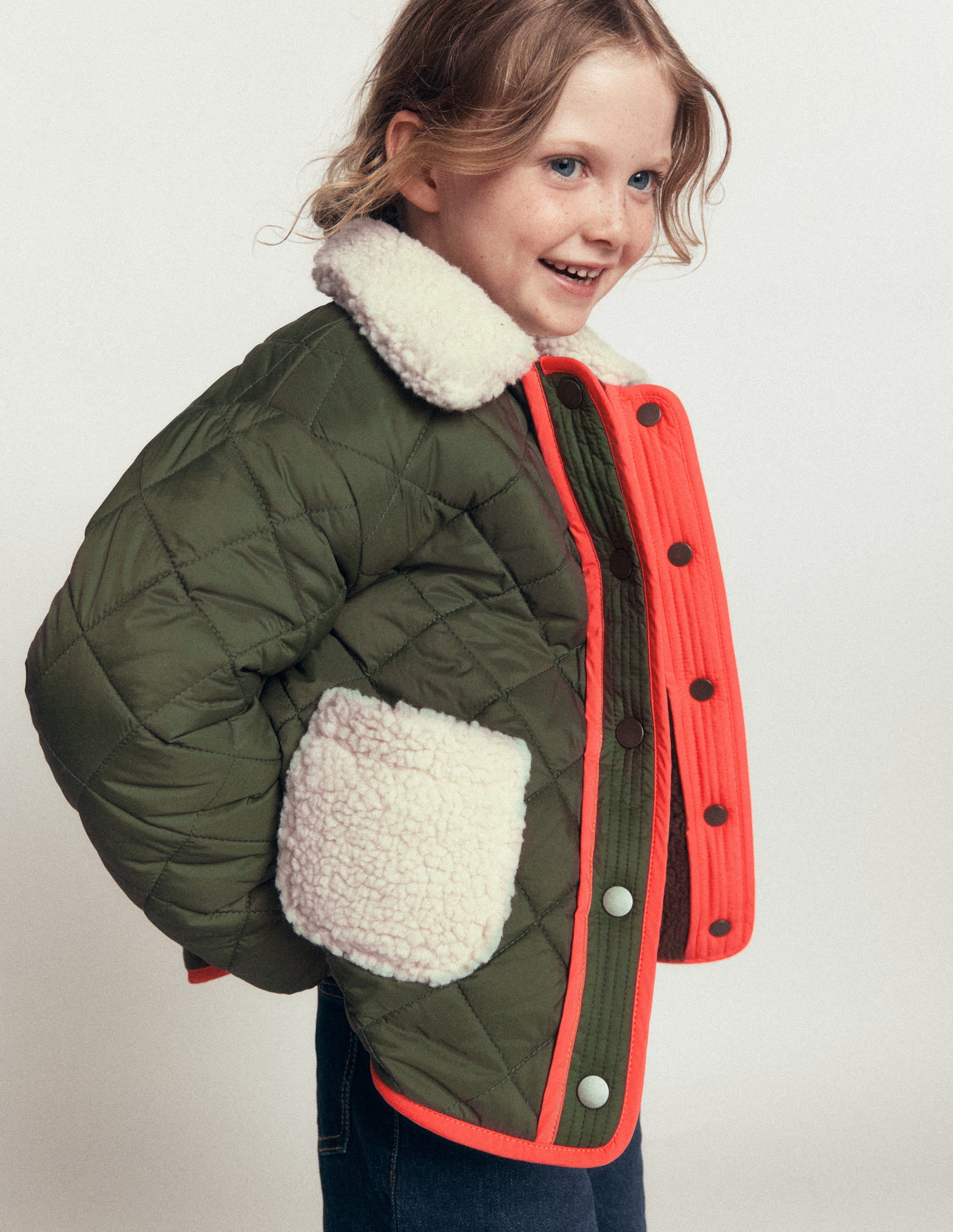 Wendbare Steppjacke mit Teddyfell-Falkengrün - Image 2