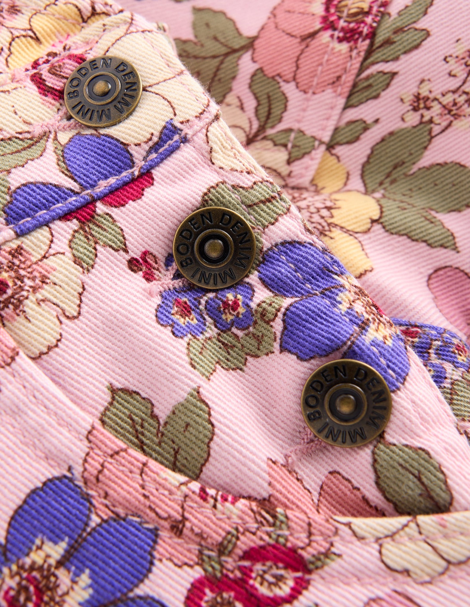 Kurze Latzhose-Rosa Blumenmuster Blüten-4