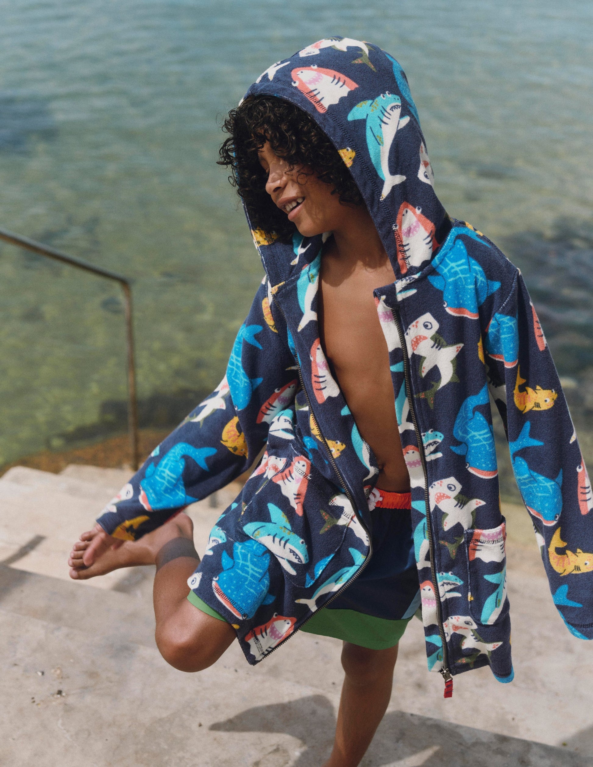 Frottee-Badeponcho mit Reißverschluss-Schuluniform-Navy, Haie-4