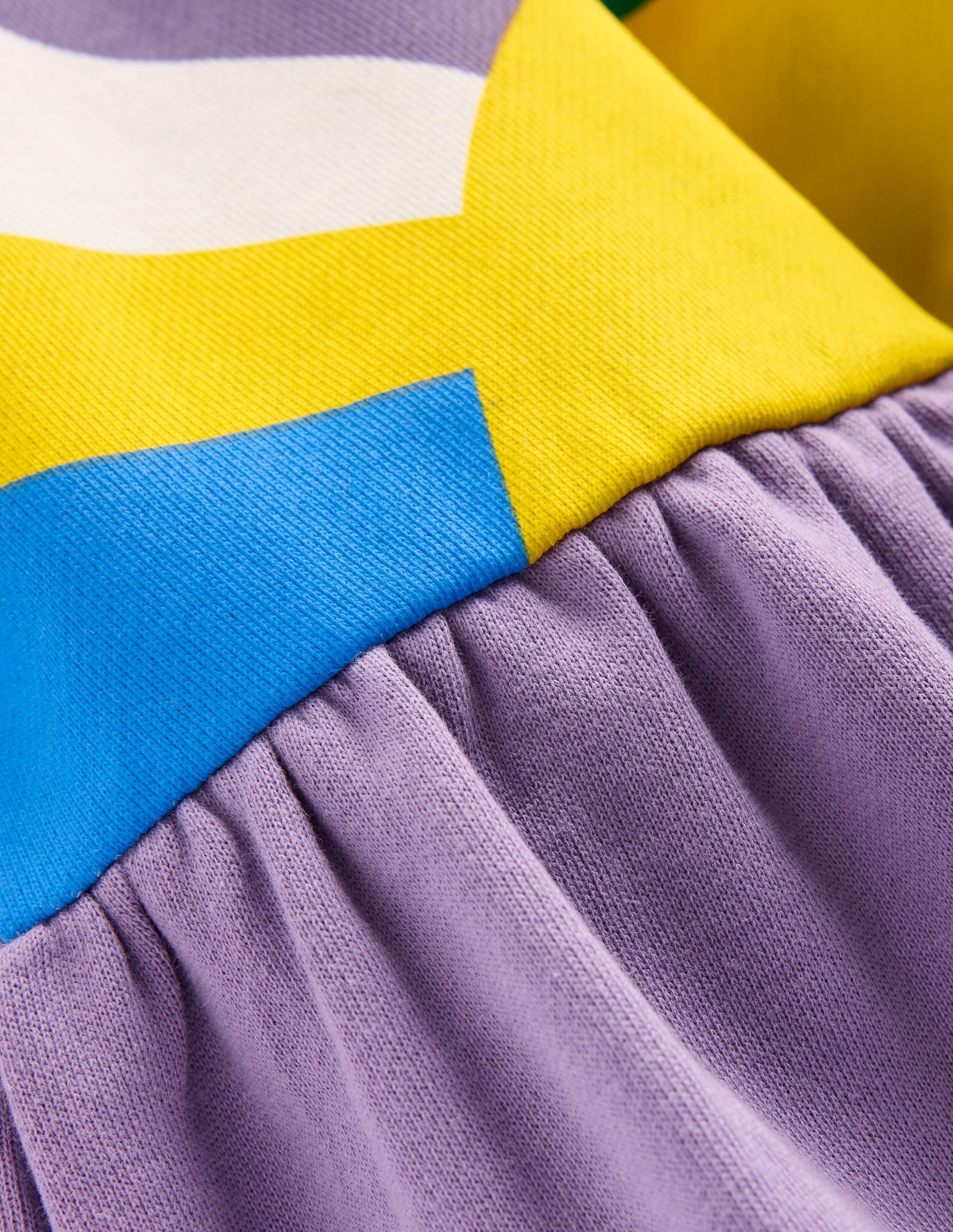 Sweatkleid mit überschnittener Schulter-Asternlila Sonnenstrahlen - Image 3