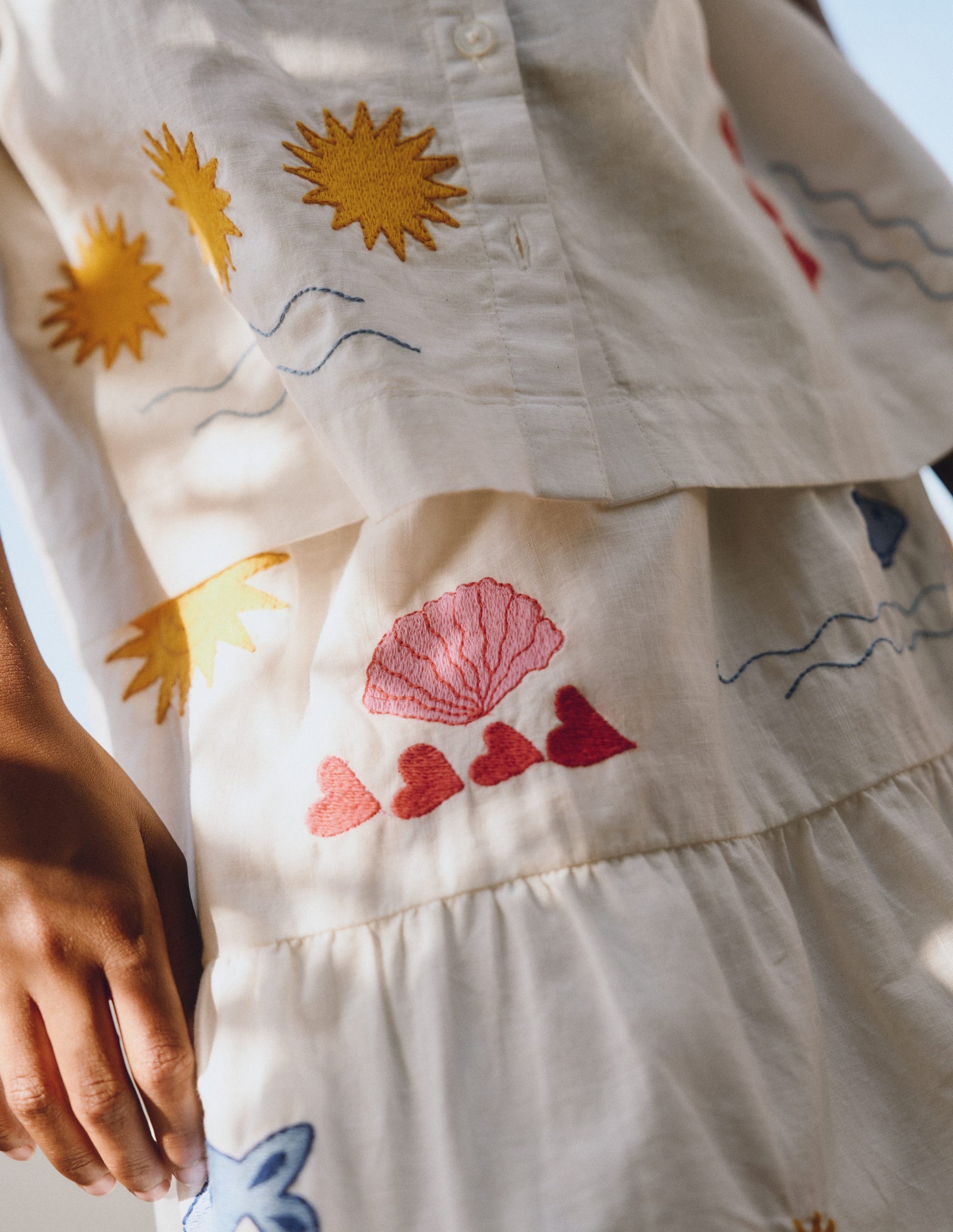 Midirock-Naturweiß, Stickerei-5