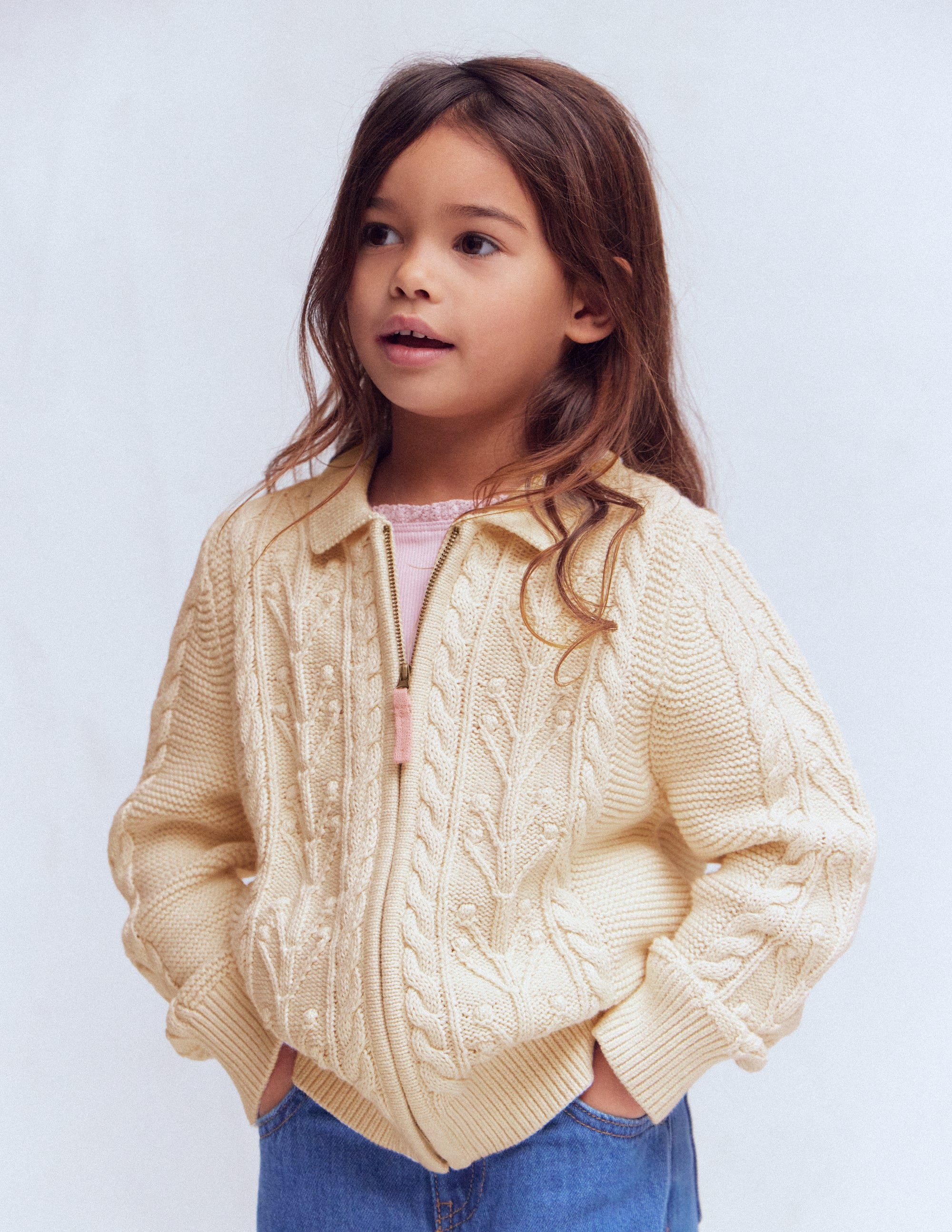 Pullover mit Zopfmuster, Kragen und Reißverschluss-Anenome - Image 1