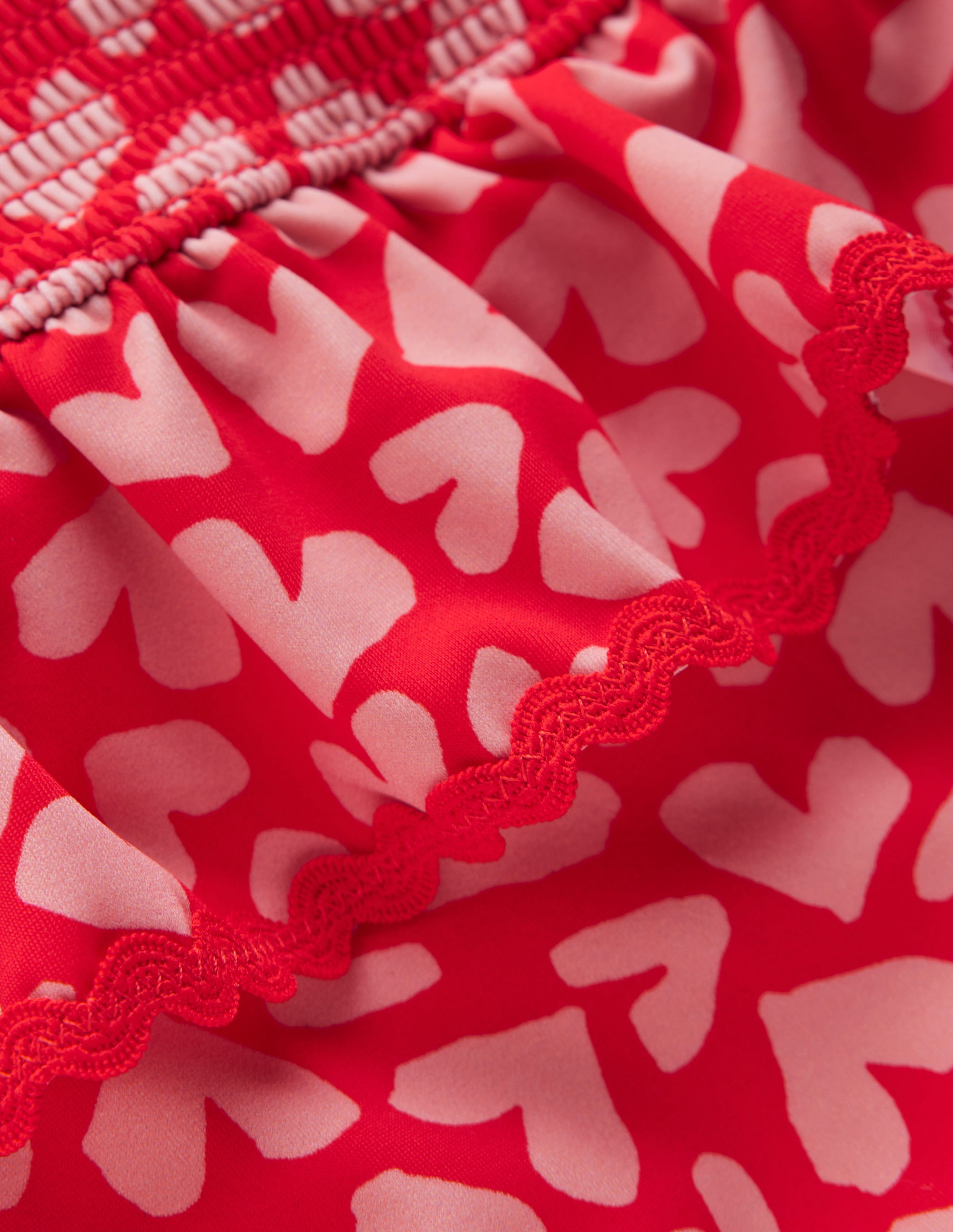 Maillot de bain smocké à basque-Motif Collage Hearts rouge rockabilly - Image 3