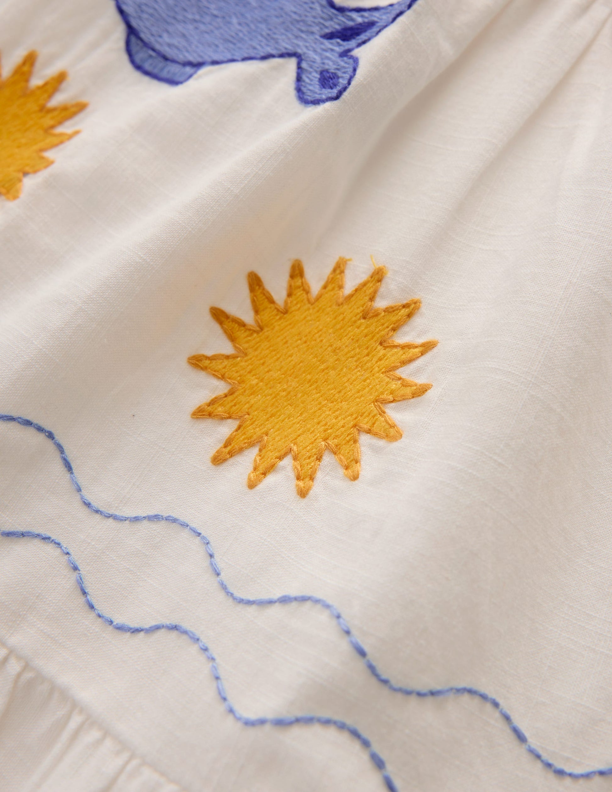 Midirock-Naturweiß, Stickerei-4