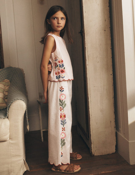 Hose mit Muschelsaum-Kreiderosa/Naturweiß Blumenmuster