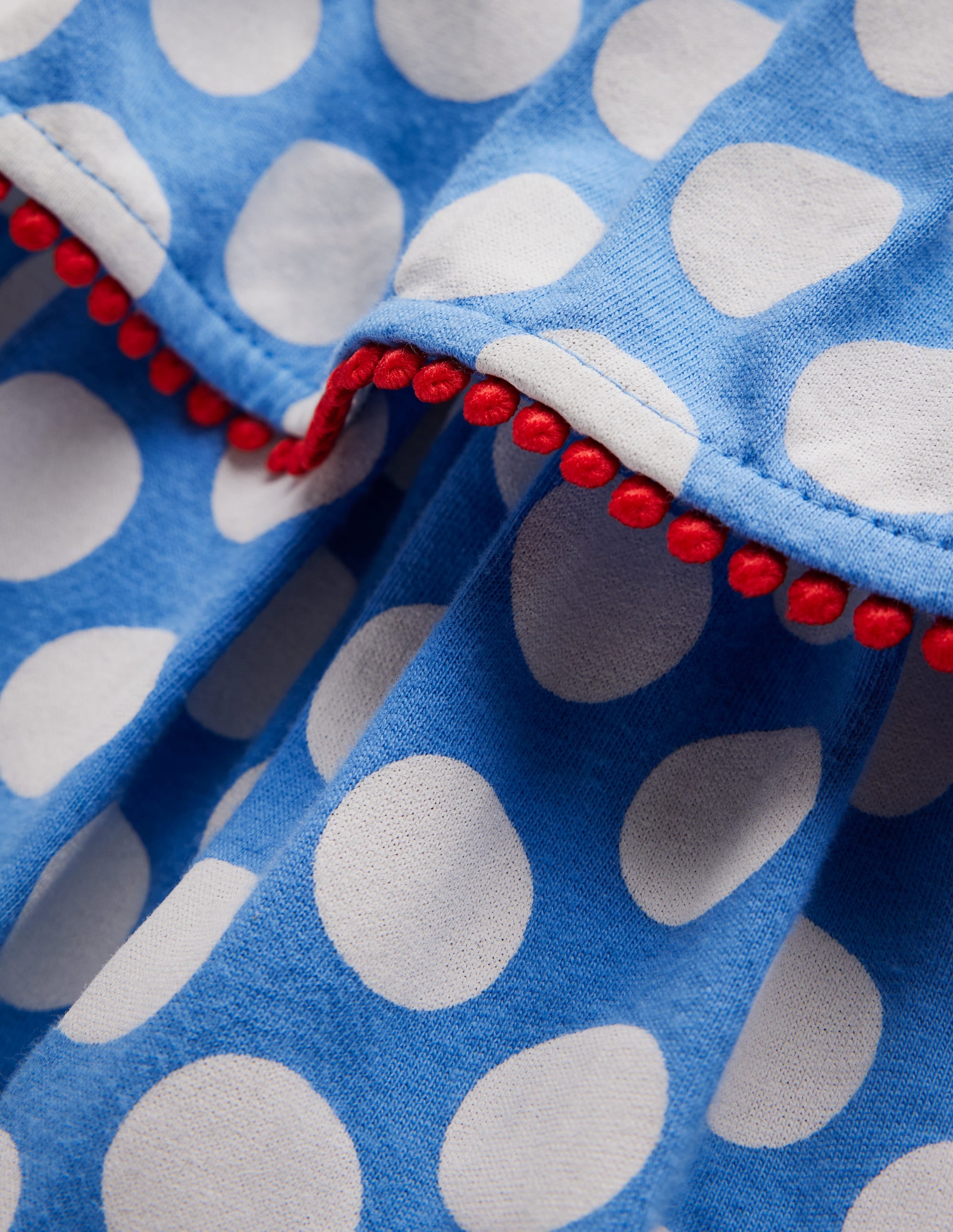 Gestuftes Jersey-Sommerkleid-Blau mit Tupfen - Image 3