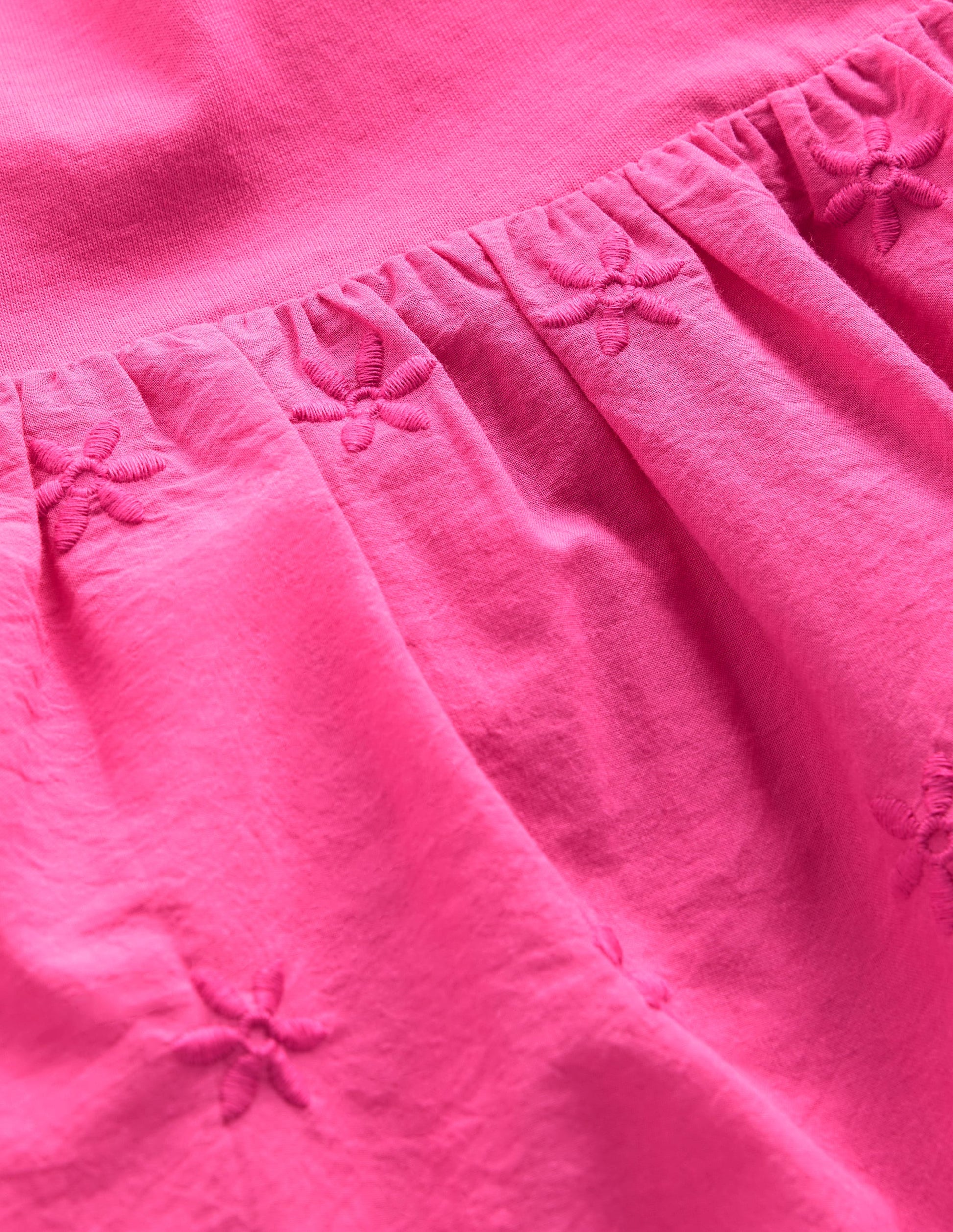 Top aus Stoffmix mit Lochstickerei-Karminrosé-3