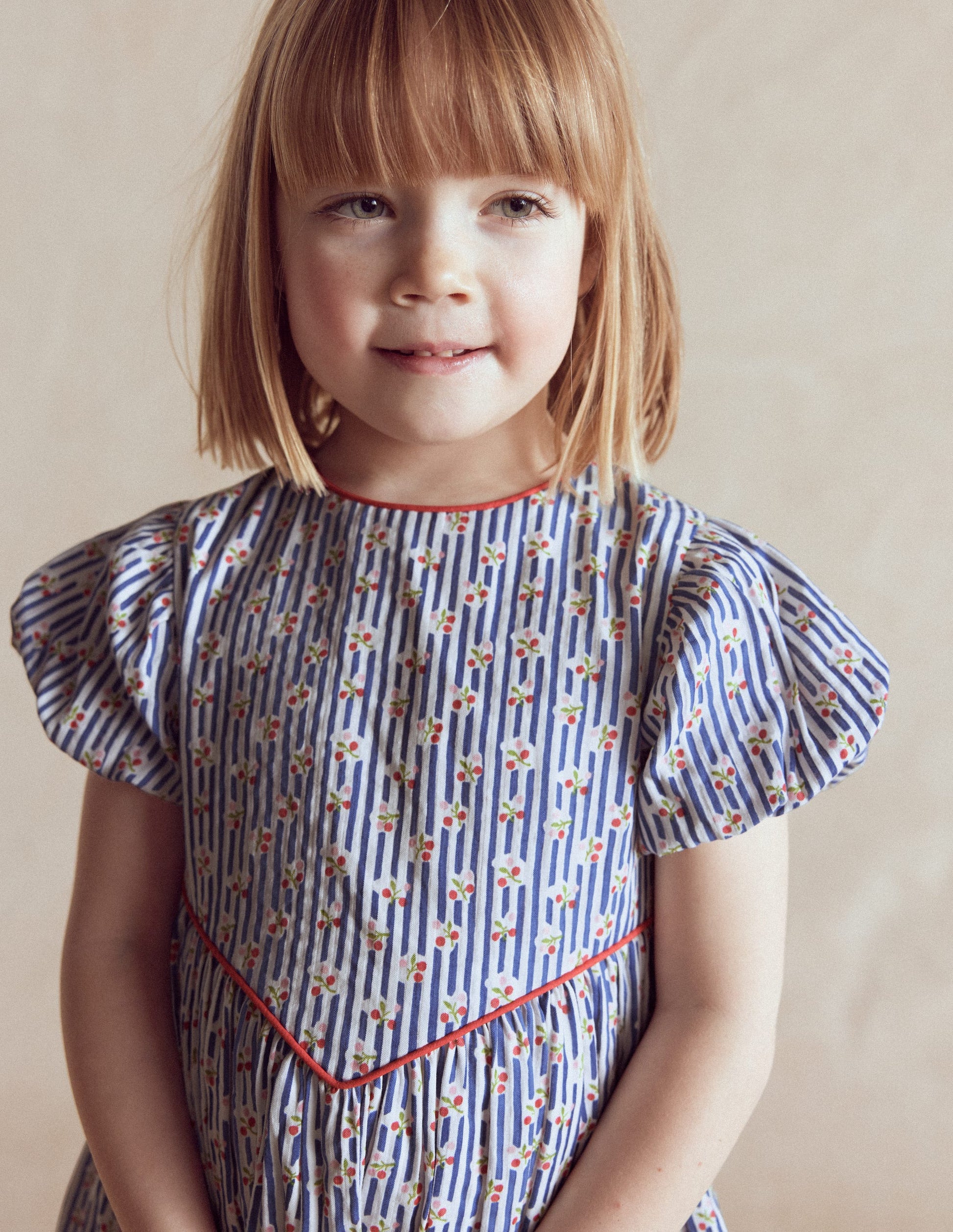 Gewebtes Kleid mit V-Ausschnitt-Blauhäher Kirschen Streifen-2