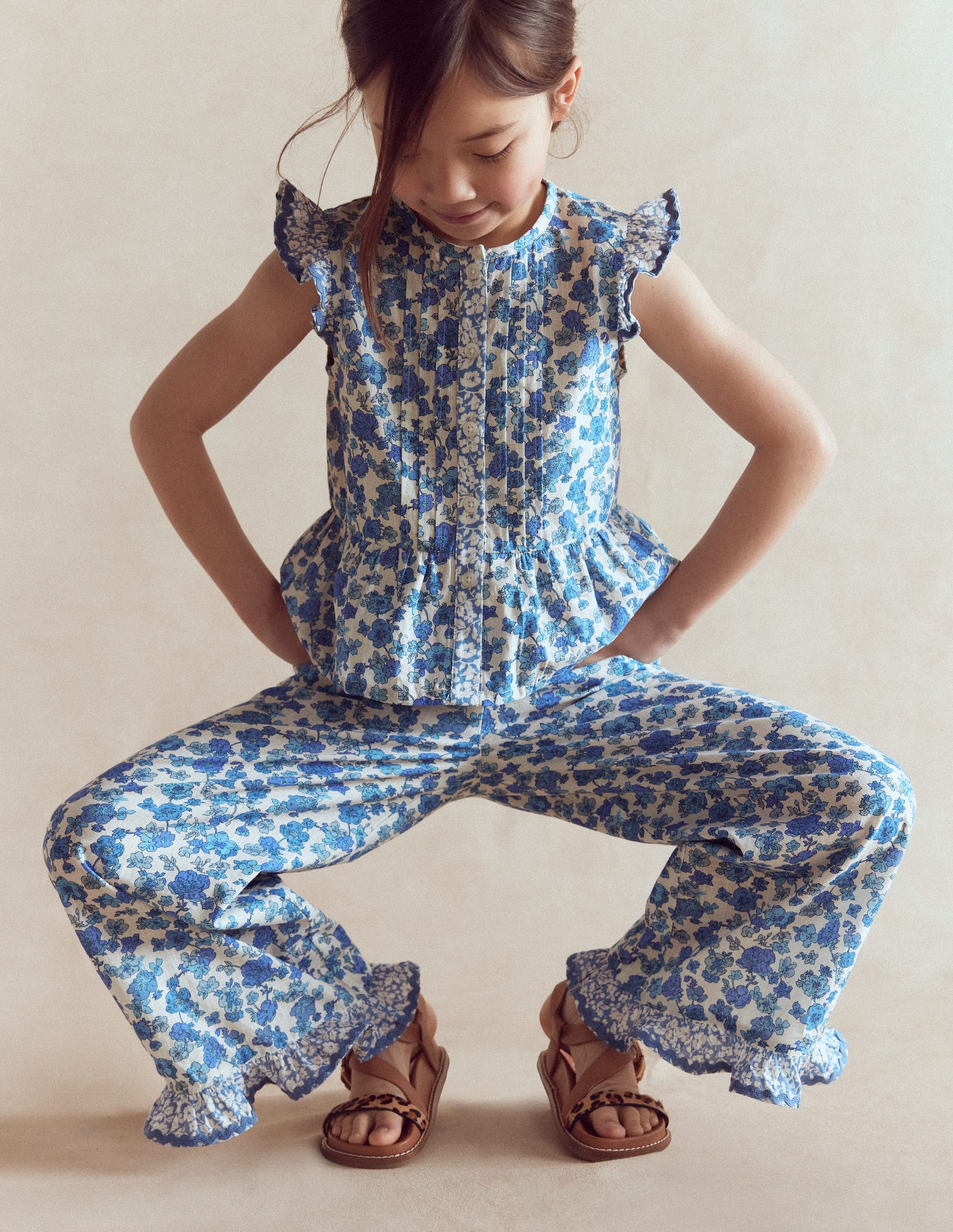 Hose mit Rüschensaum-Blau Blumenmuster Kuddelmuddel-2