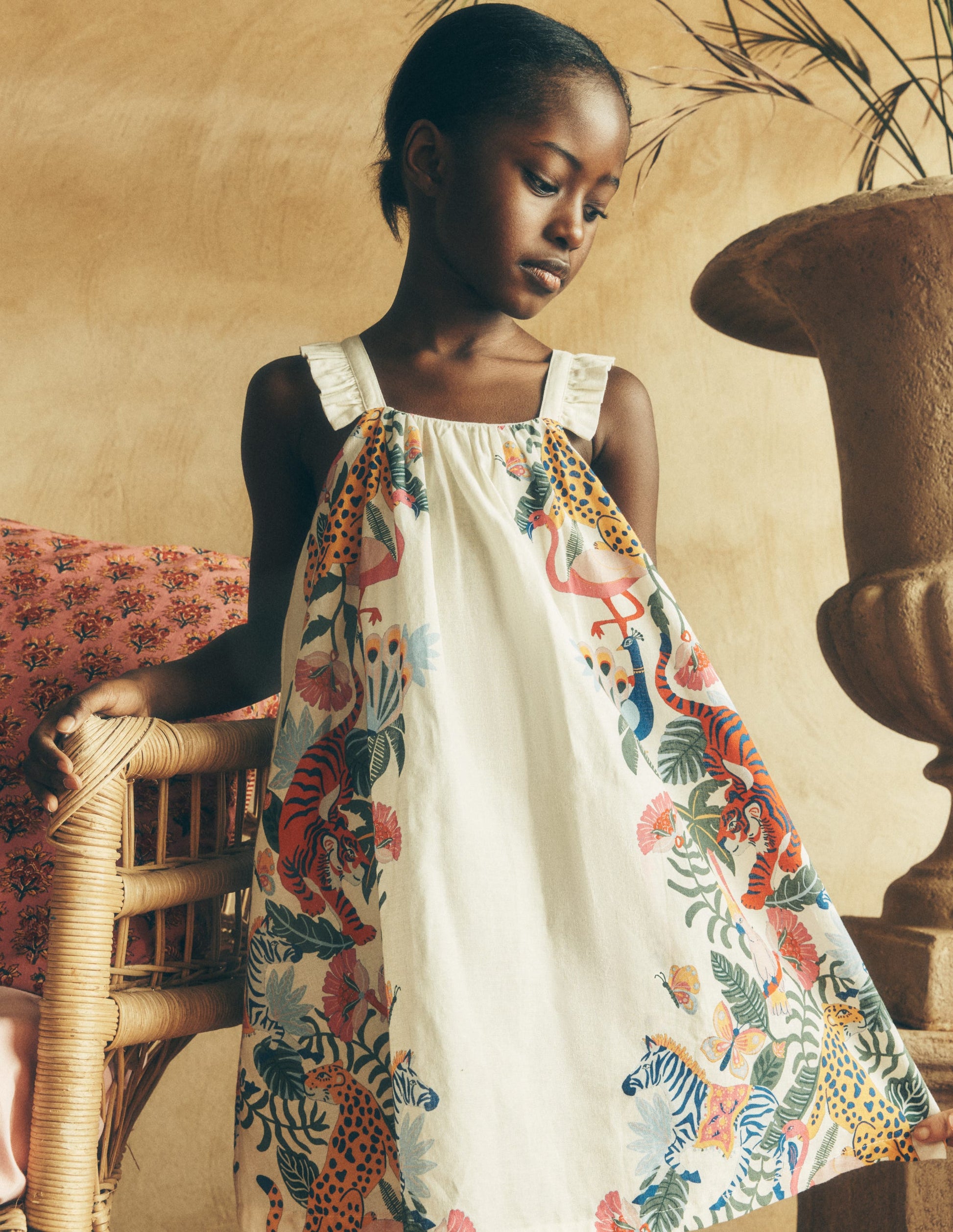 Sommerkleid mit Rüschenträgern-Sanftes Naturweiß Dschungel-4