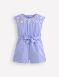 Gewebter Jumpsuit mit Bindegürtel-Denim Stickerei