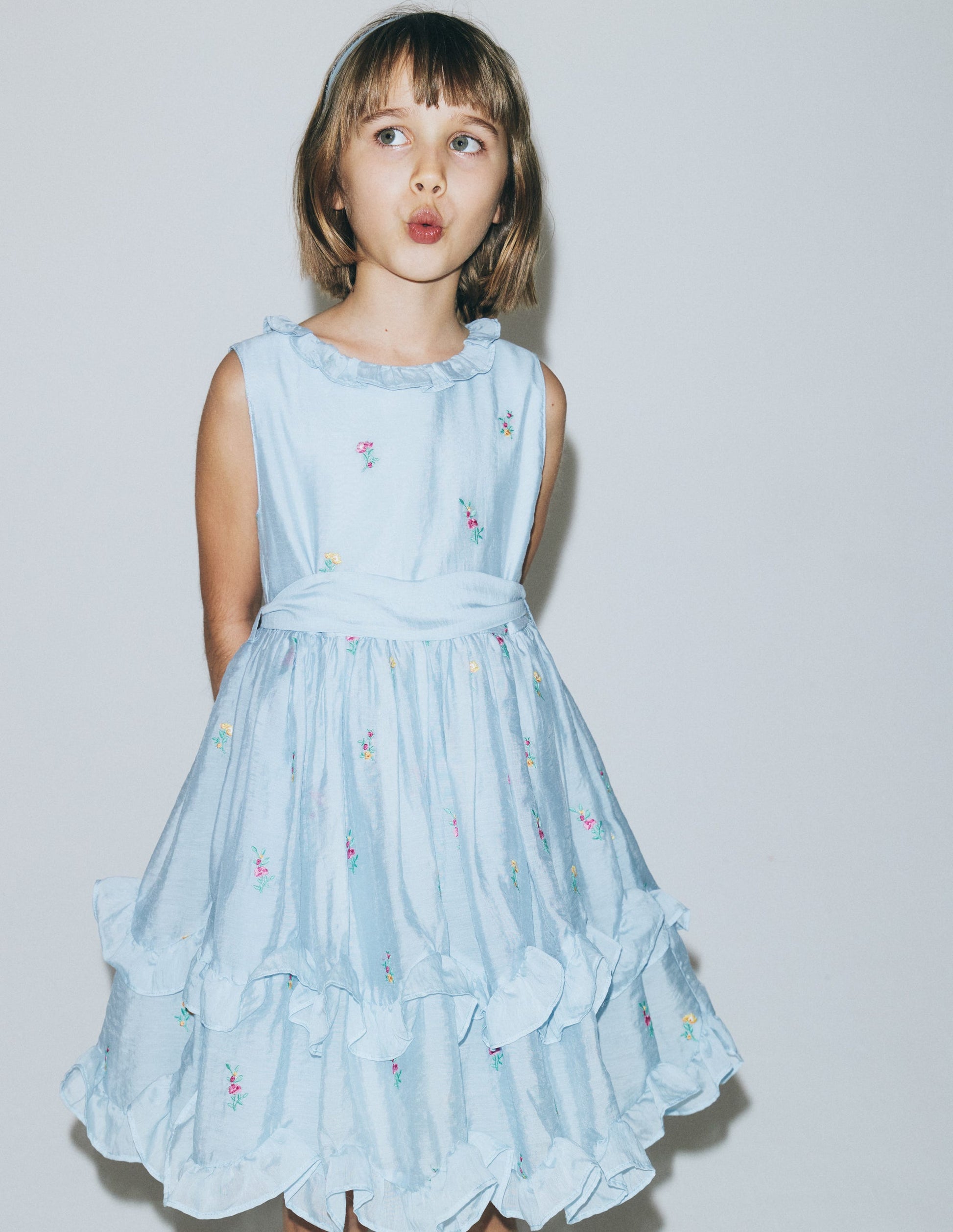 Gestuftes Kleid mit Rüschen für besondere Anlässe-Nebelblau-1