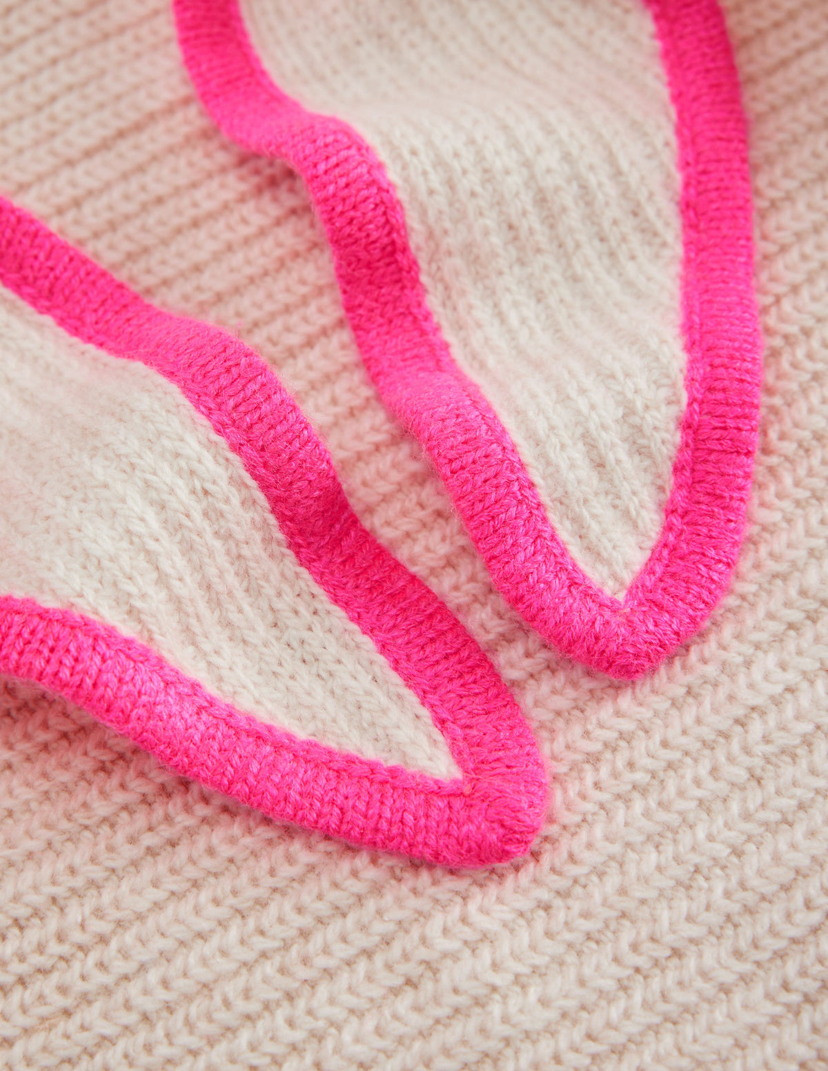 Strickschal im Triangel-Style-Beige Meliert - Image 2