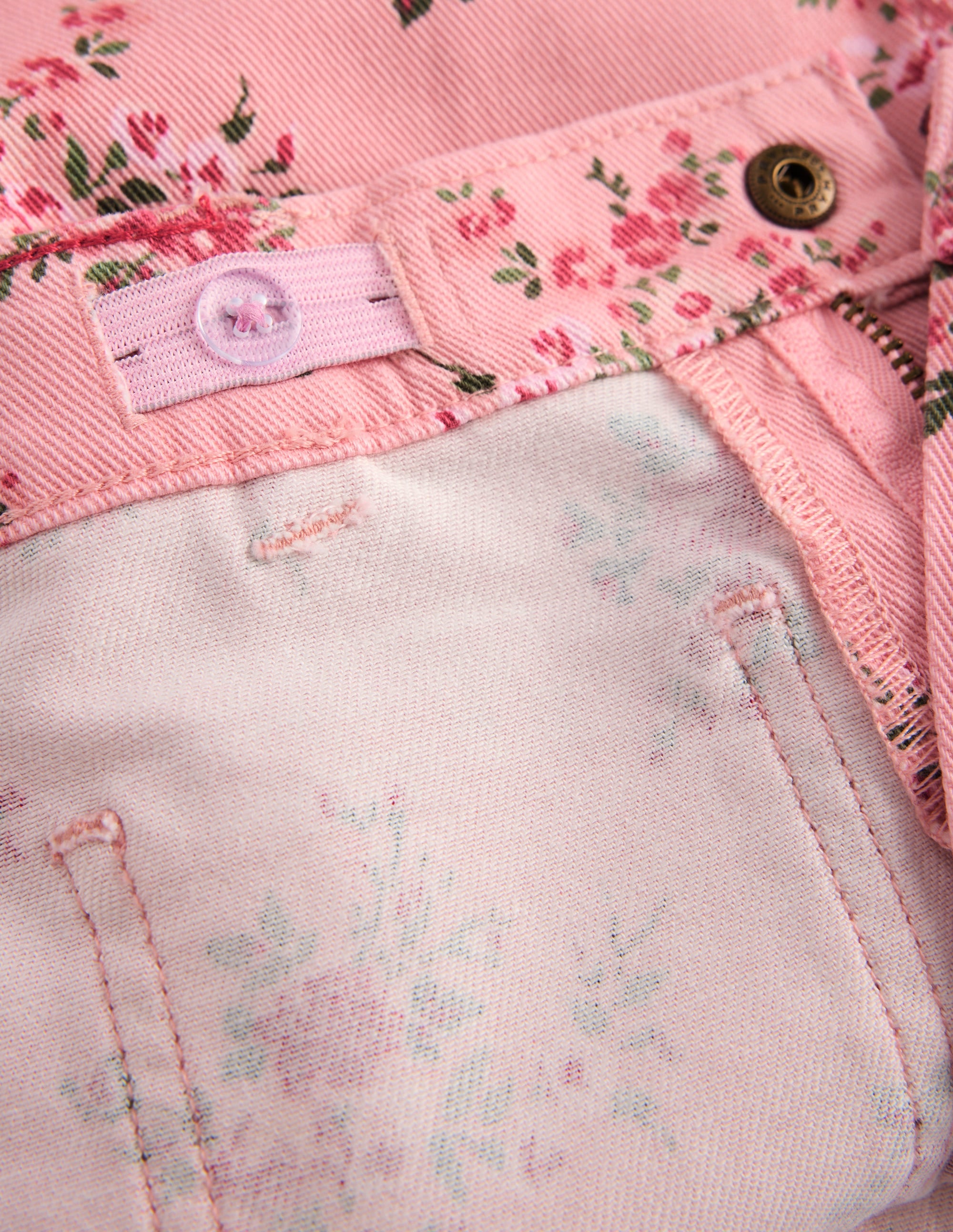 Gerade Jeans mit aufgesetzten Taschen-Rosa Quarz Weiches Blumenmuster - Image 5