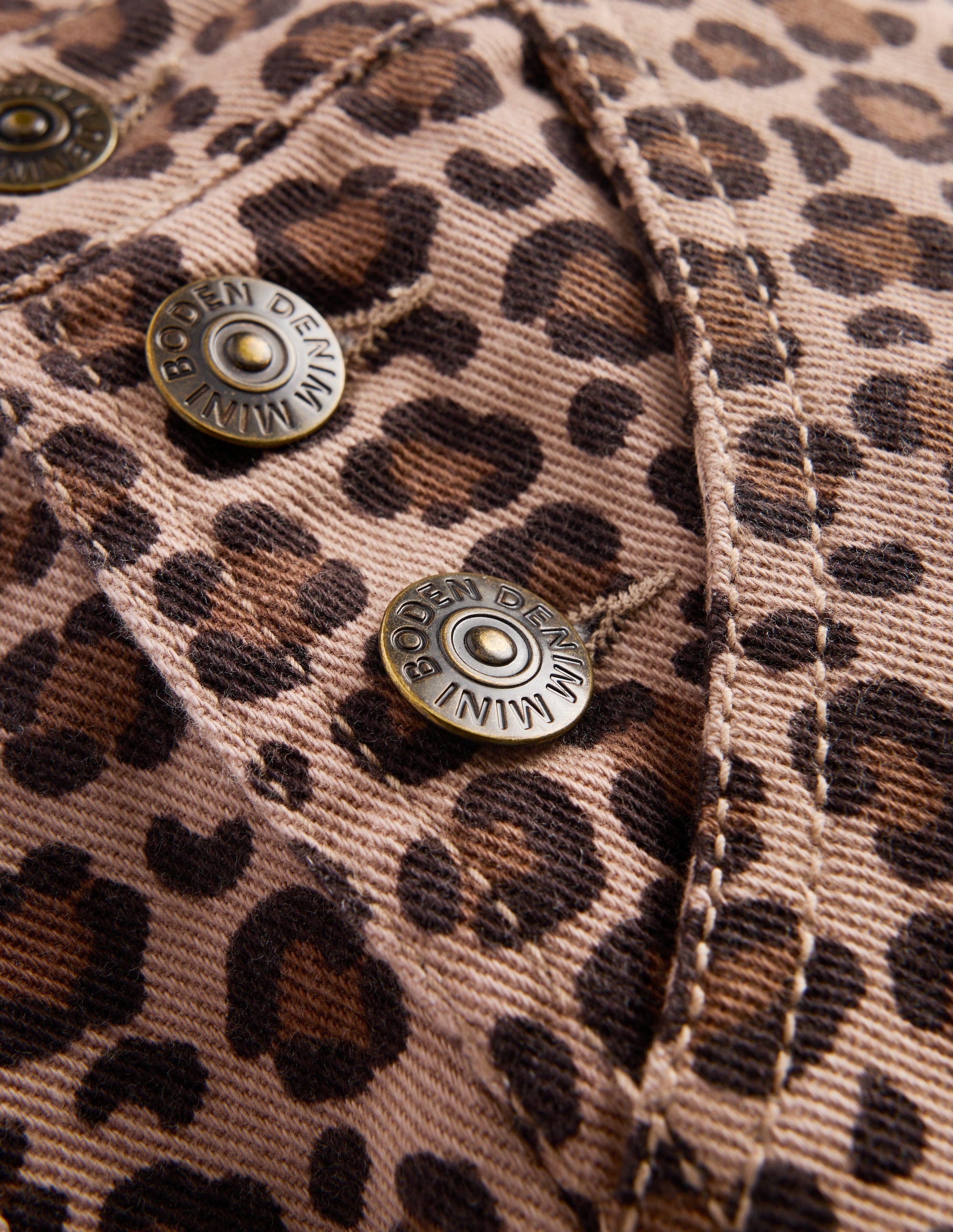 Latzhose mit weitem Bein-Braun, Leopardenmuster-3