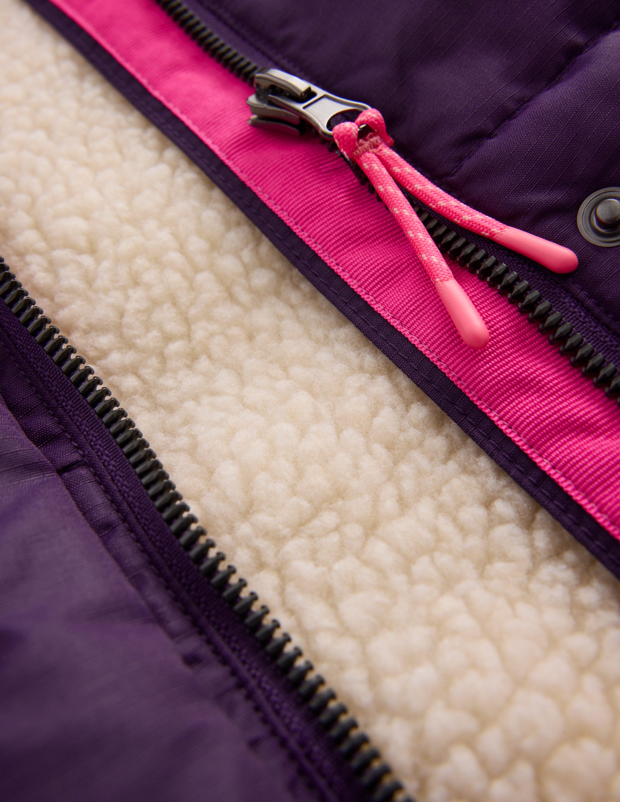Steppmantel mit Teddyfellfutter-Calla-Lilie Violett Color Blocking - Image 5