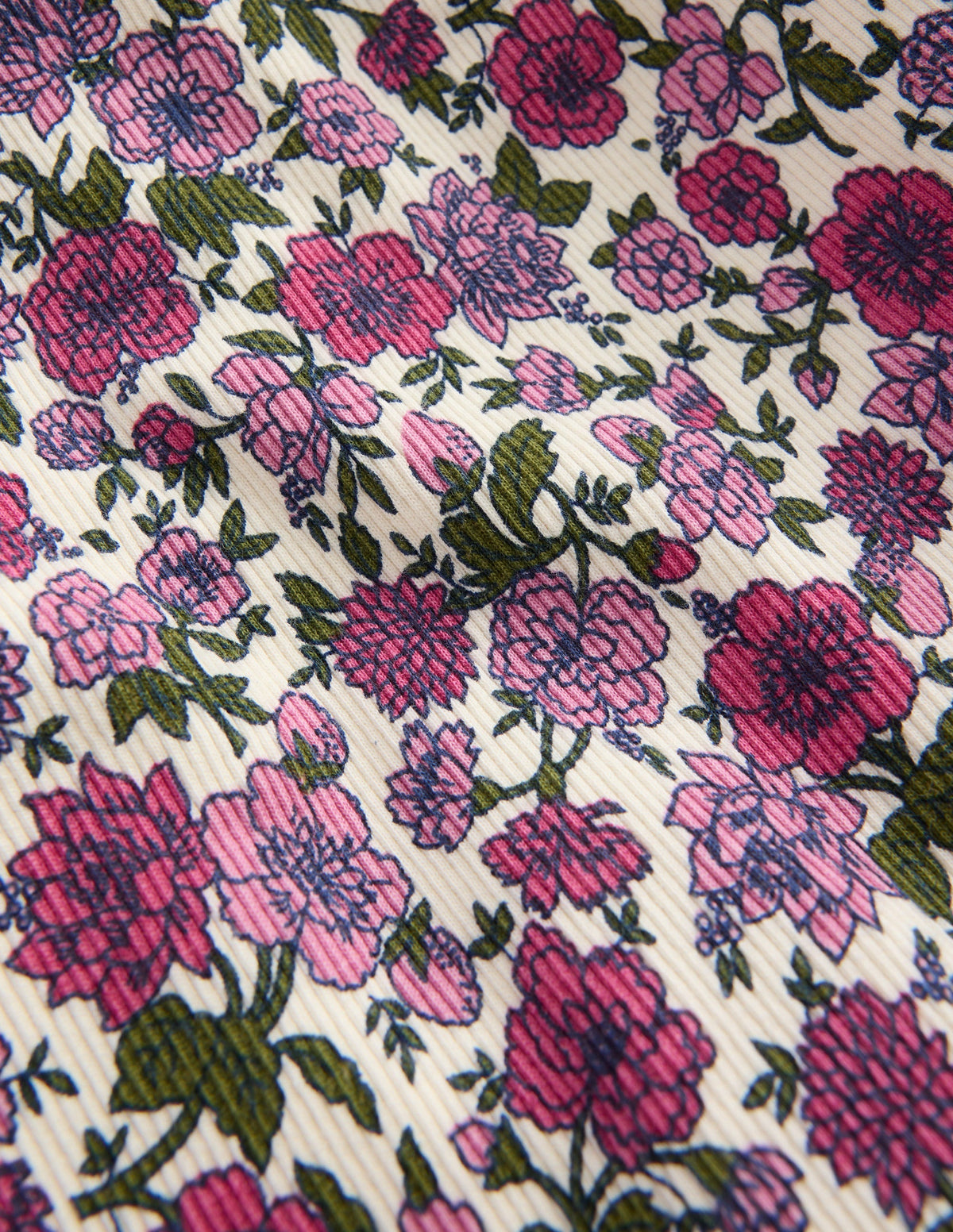 Top à col roulé et détails en dentelle-Motif floral gravé ivoire/rose - Image 3