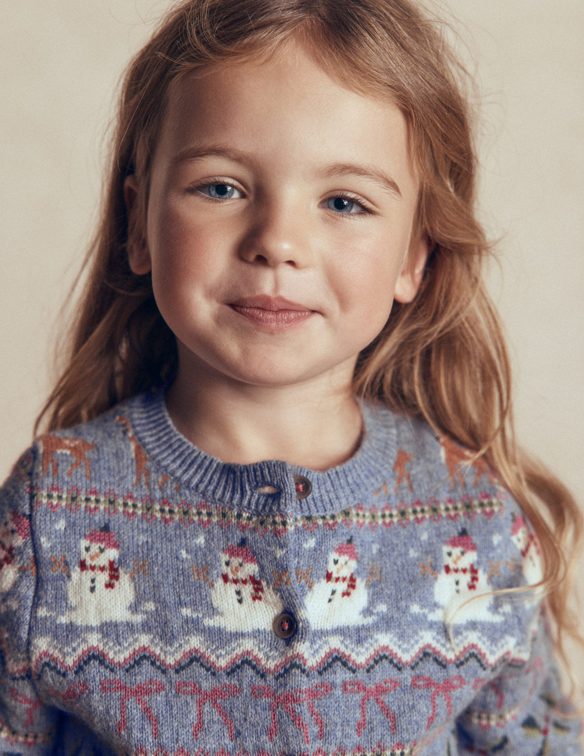 Edie Fair-Isle-Strickjacke-Gletscherblau Verschneite Weihnachten - Image 1