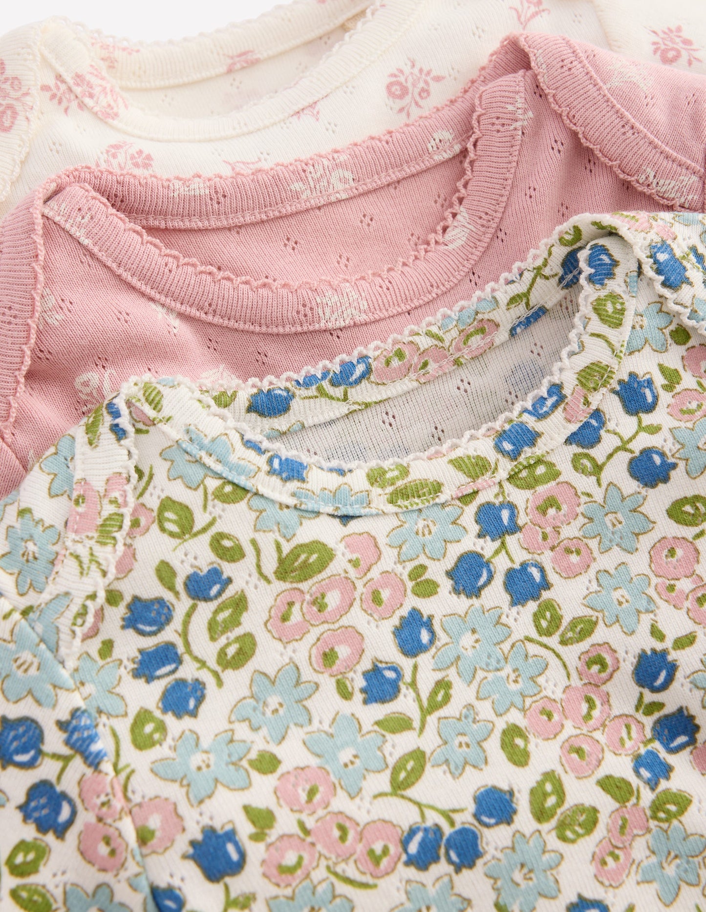 Pointelle-Bodys im 3er-Pack-Bunt Kleines Blumenmuster