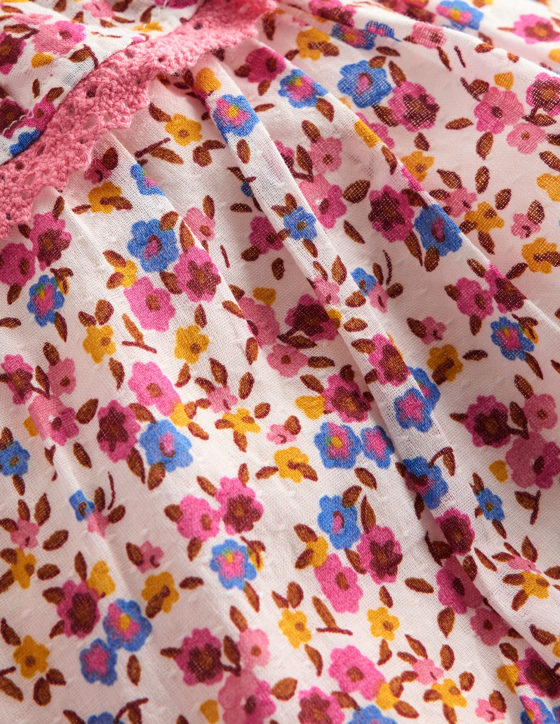 Weit geschnittener Strampler mit Rüschenausschnitt-Rosa, Filigranes Blumenmuster-3