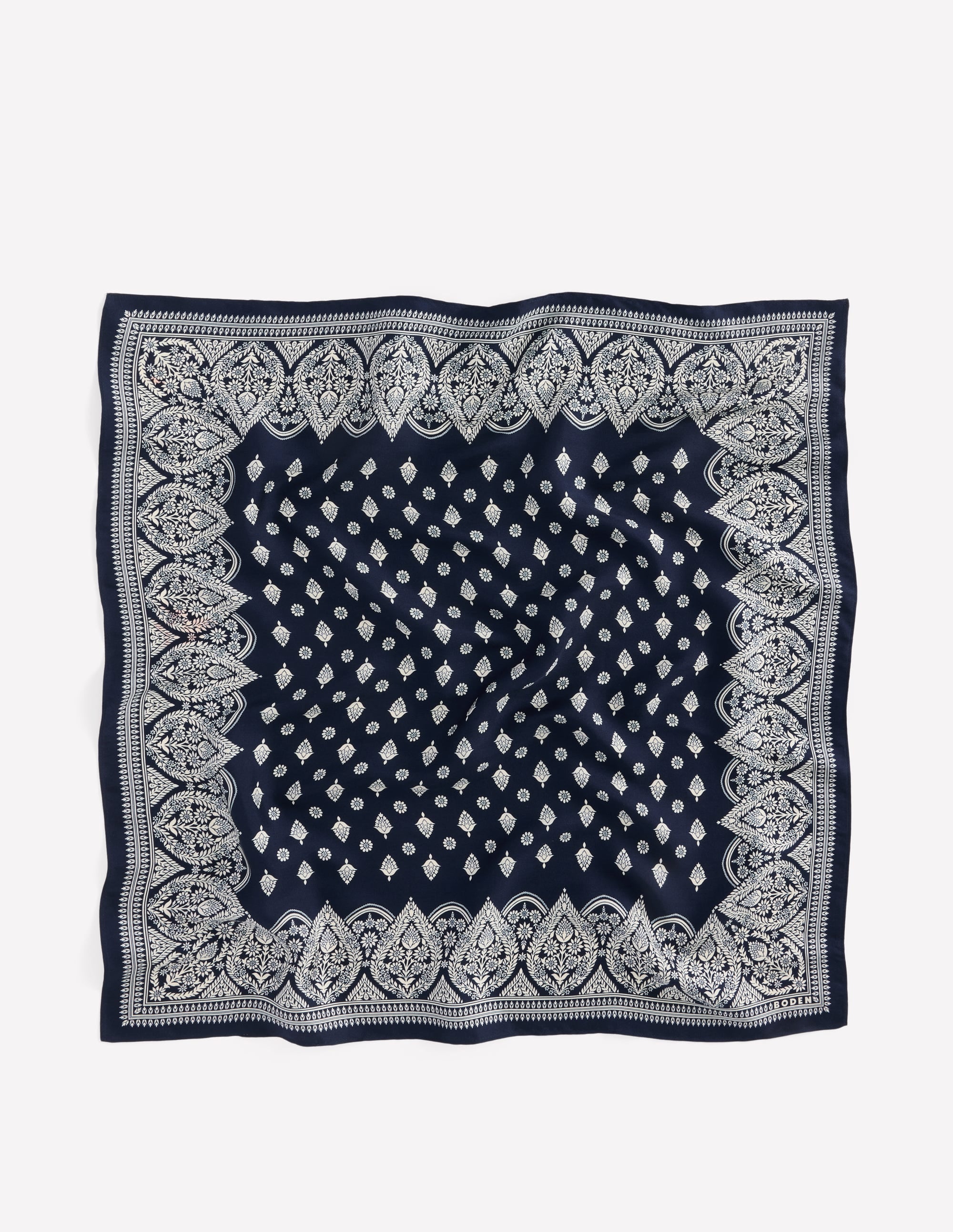 Elisabeth Quadratischer Seidenschal-Französisches Marineblau, Gartenornamente - Image 4