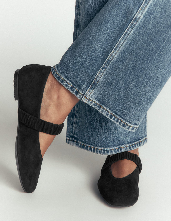 Camilla Ballerinas mit Rüschendetail-Schwarz