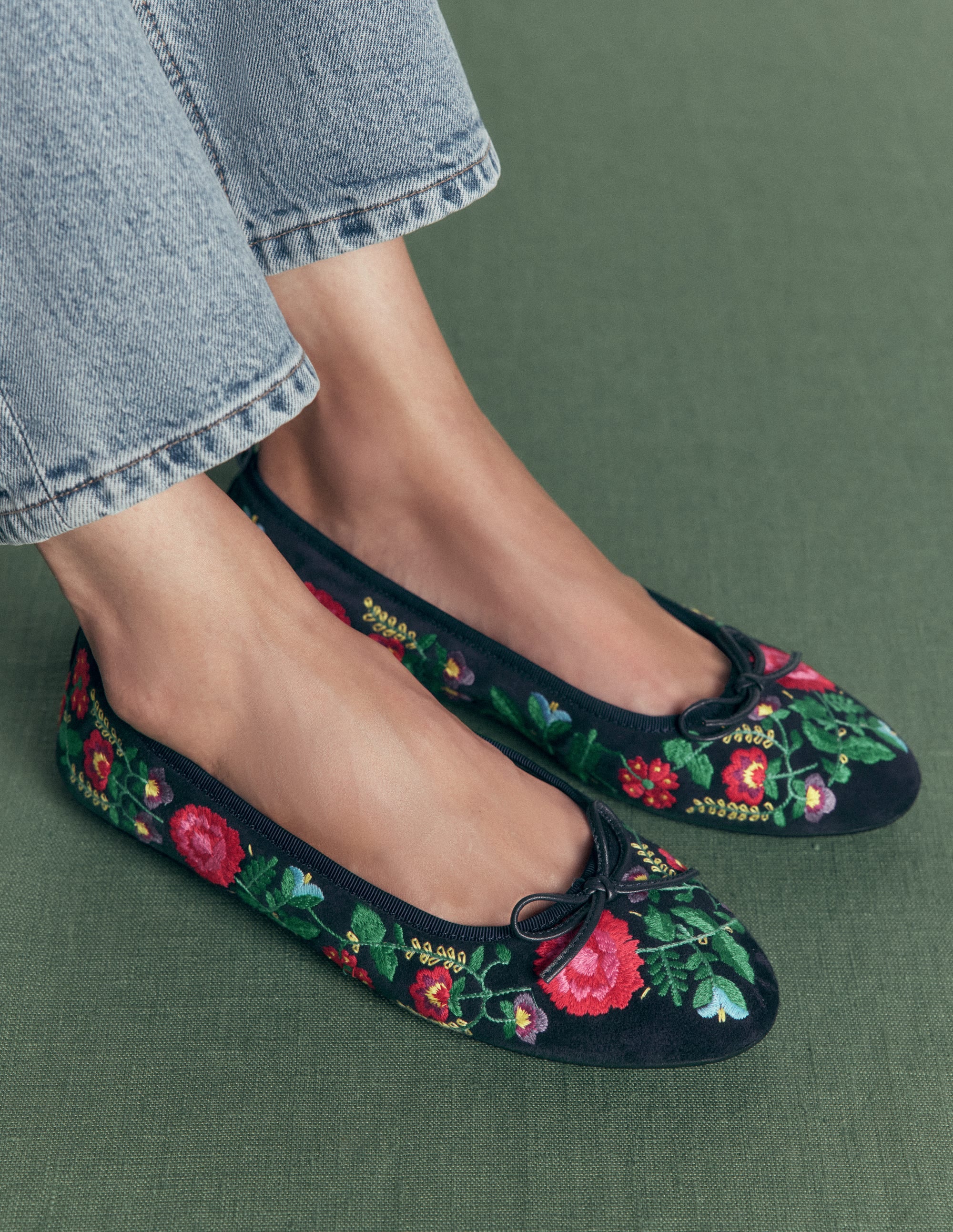Patti Ballerinas mit runder Zehenpartie-Navy, Stickerei - Image 2