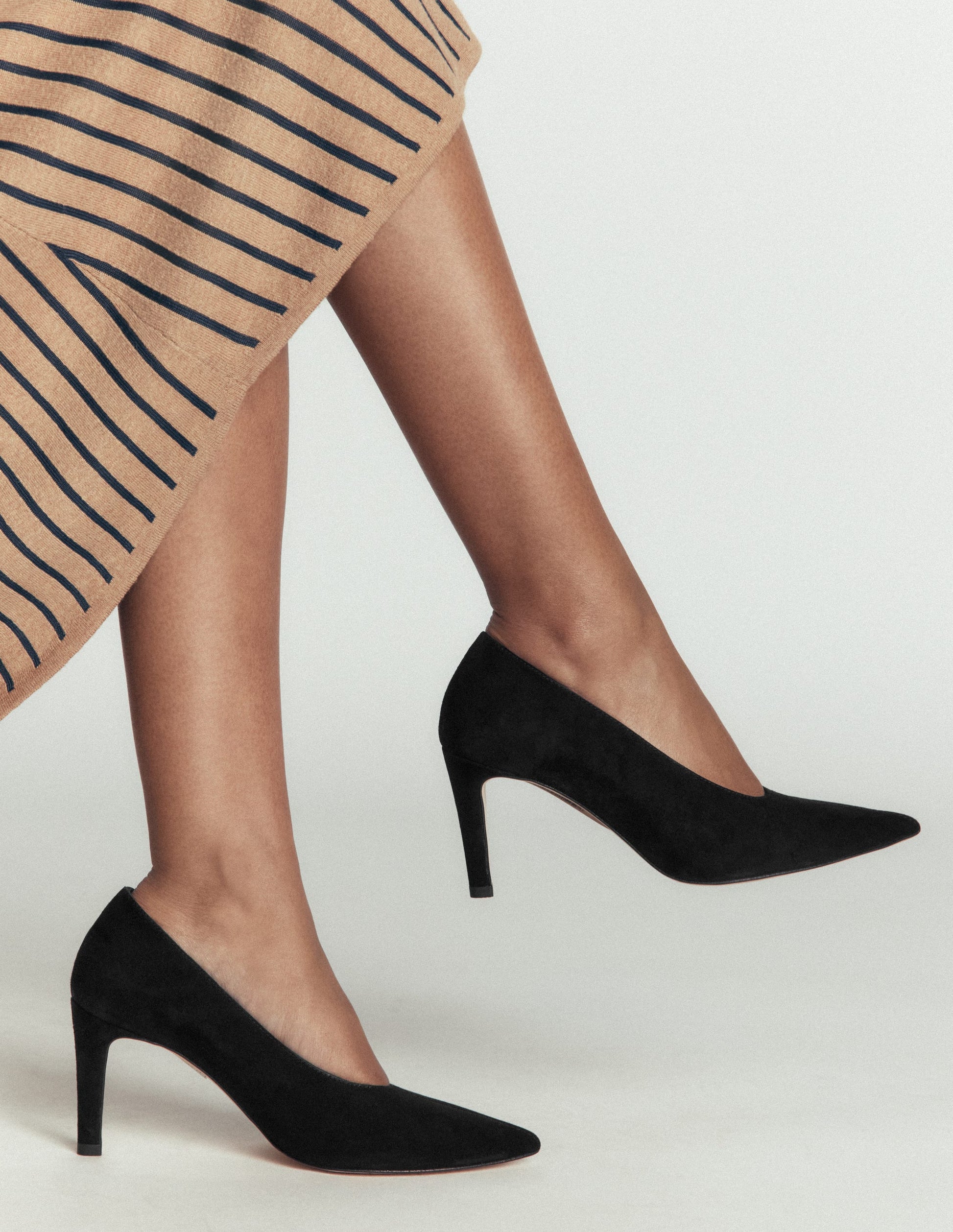Pumps mit spitzer Zehenpartie-Schwarz-2