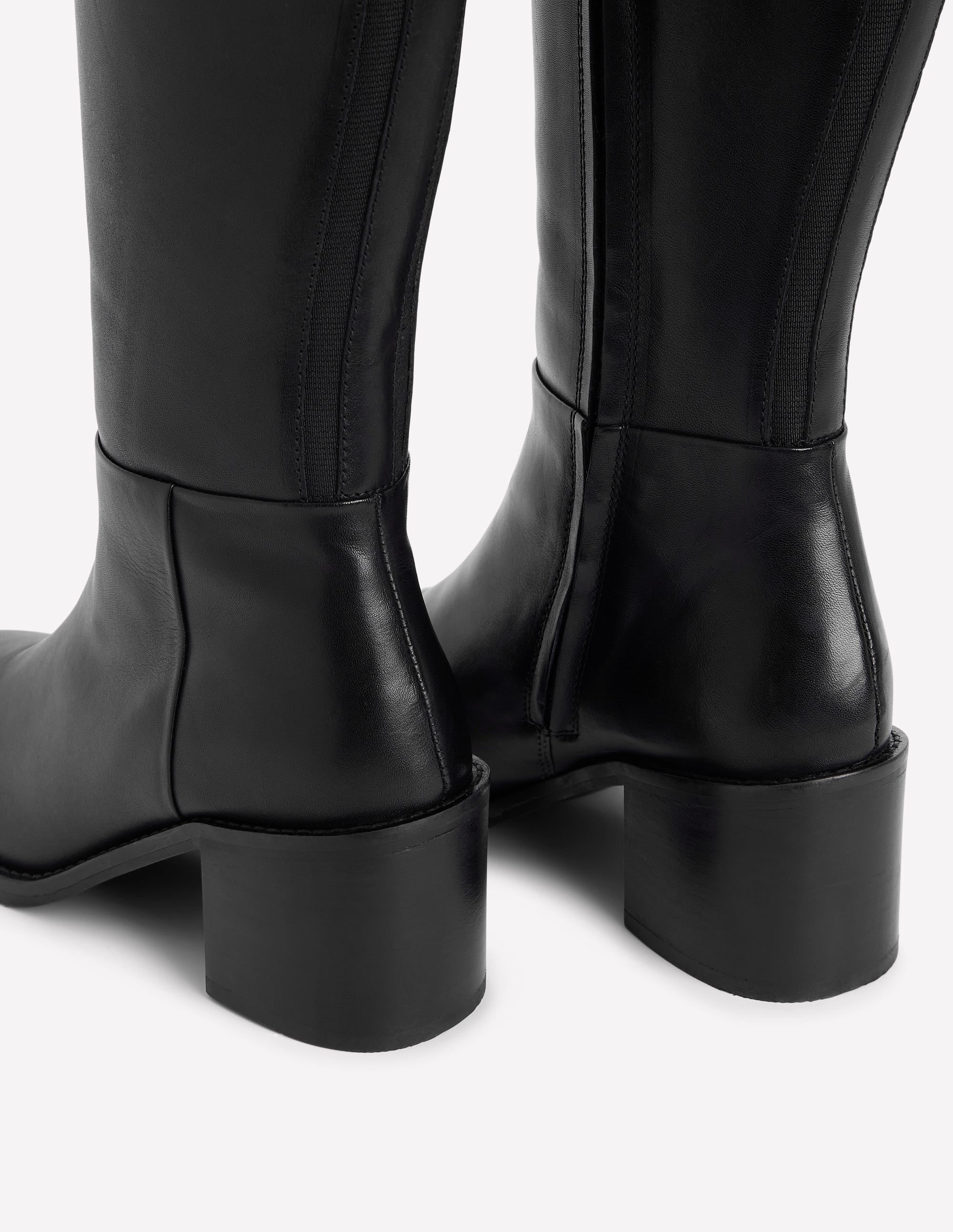 Kniehohe Stiefel mit Schnallendetail-Schwarz - Image 4