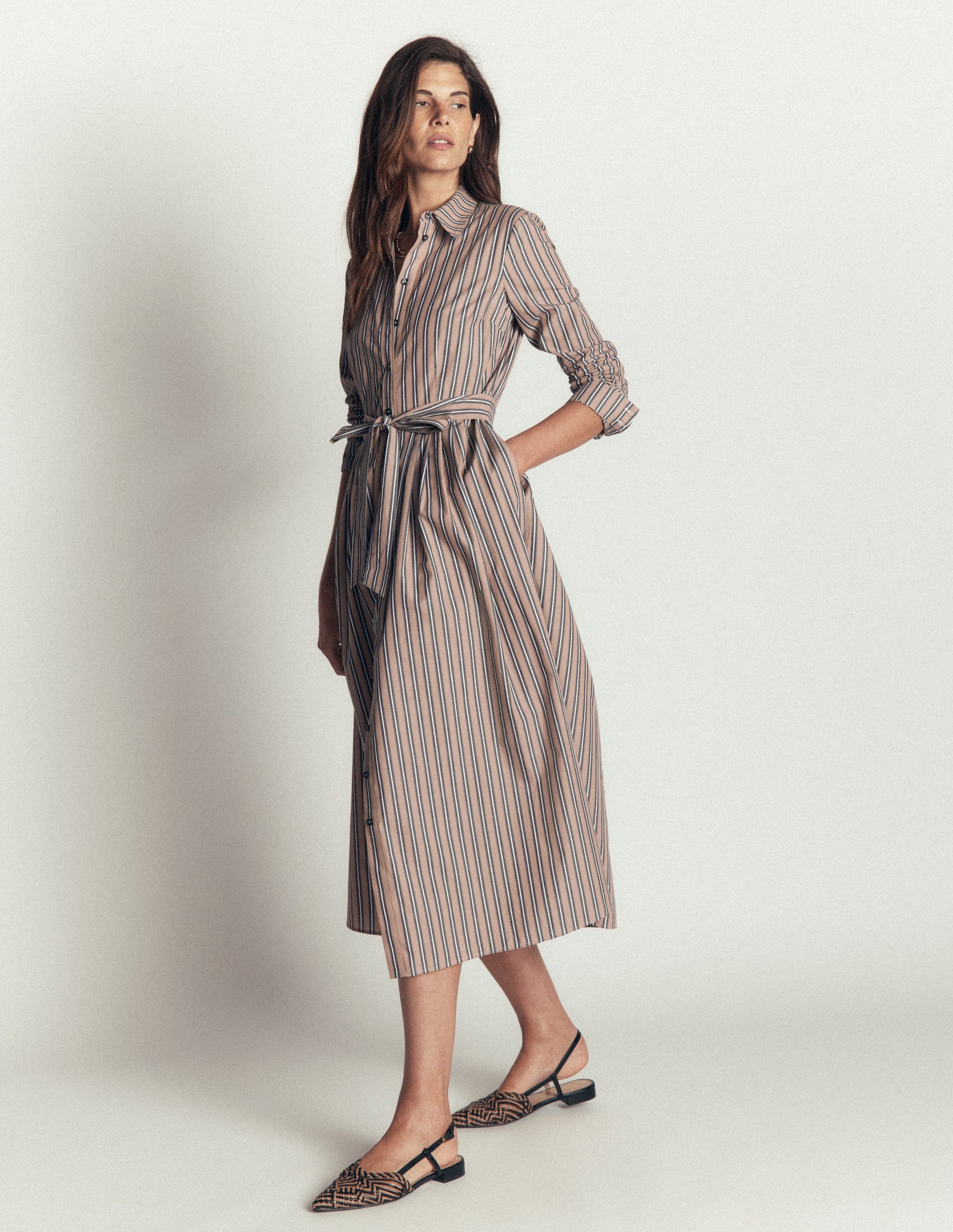 Robe-chemise midi Alexa en coton-Rayé tramway camel, bleu marine-4