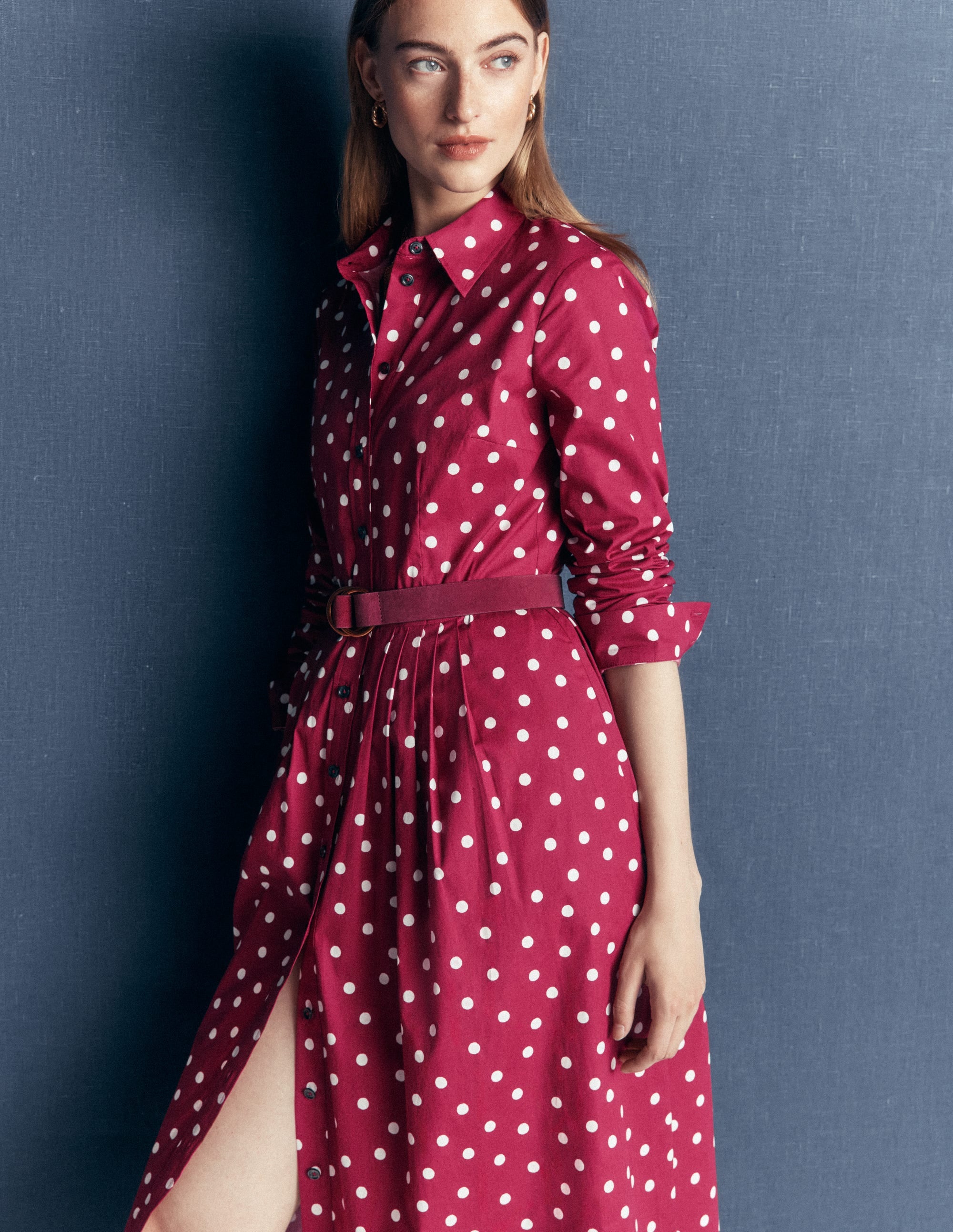 Alexa Midi-Hemdblusenkleid aus Baumwolle-Rubinrot, Boden-Punkte - Image 3