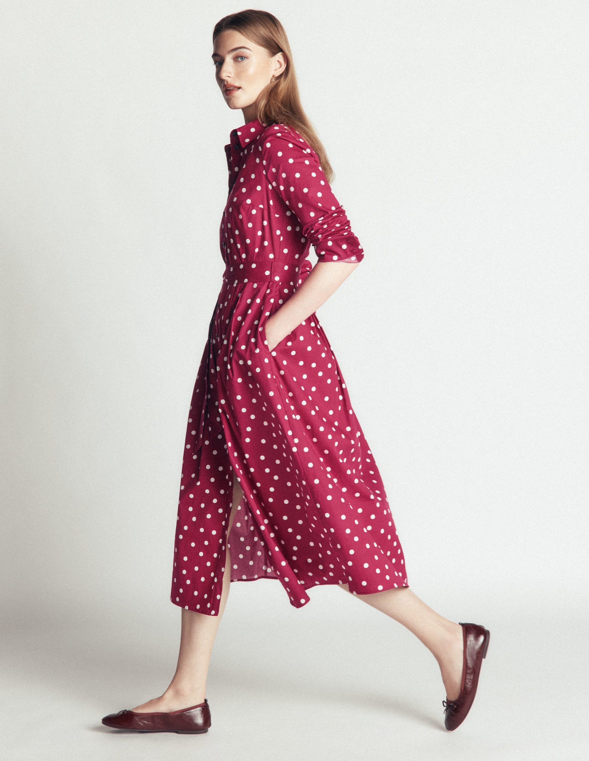 Alexa Midi-Hemdblusenkleid aus Baumwolle-Rubinrot, Boden-Punkte-7