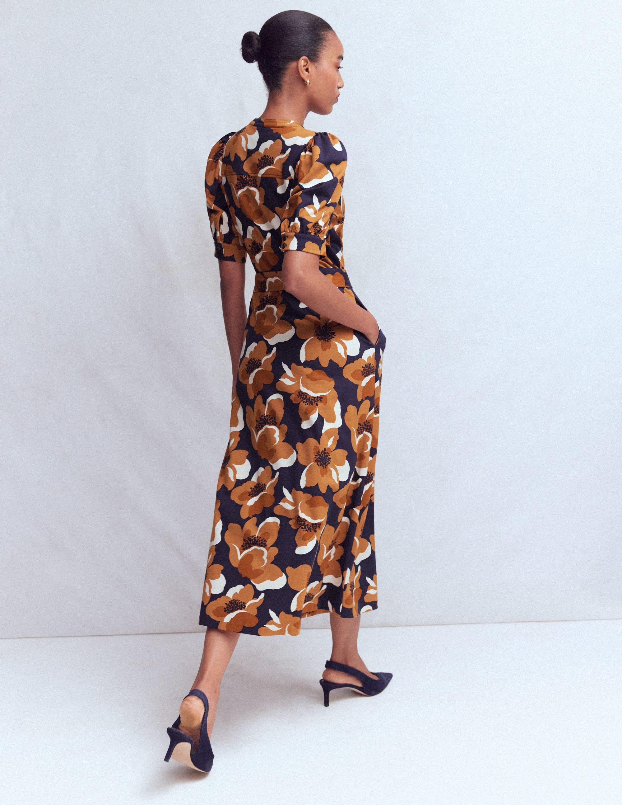 Ponte-Hemdblusenkleid mit Puffärmeln-Französisches Marineblau, Blumengarten - Image 3