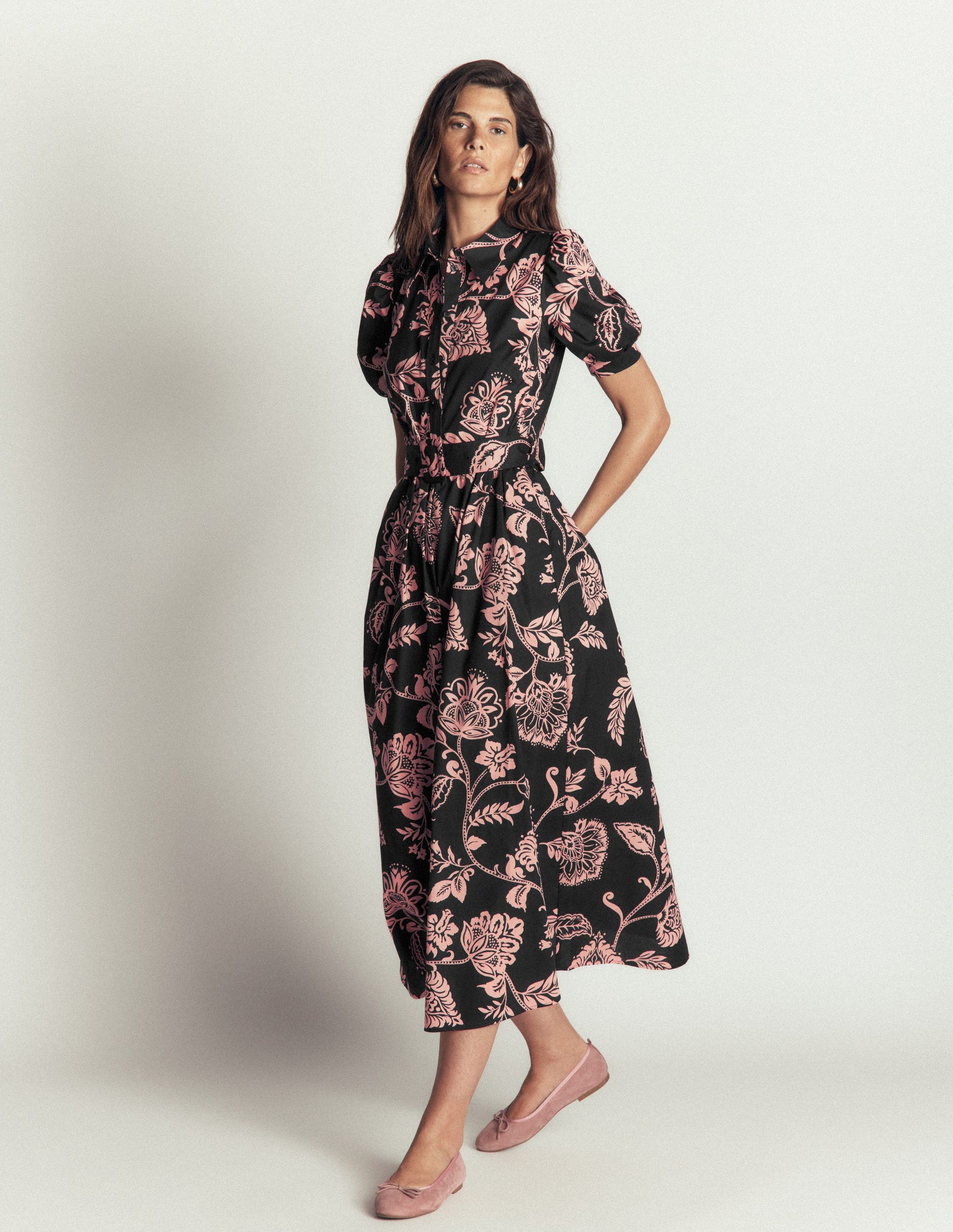 Robe midi en coton à ceinture-Noir, motif Planted Meadows-1