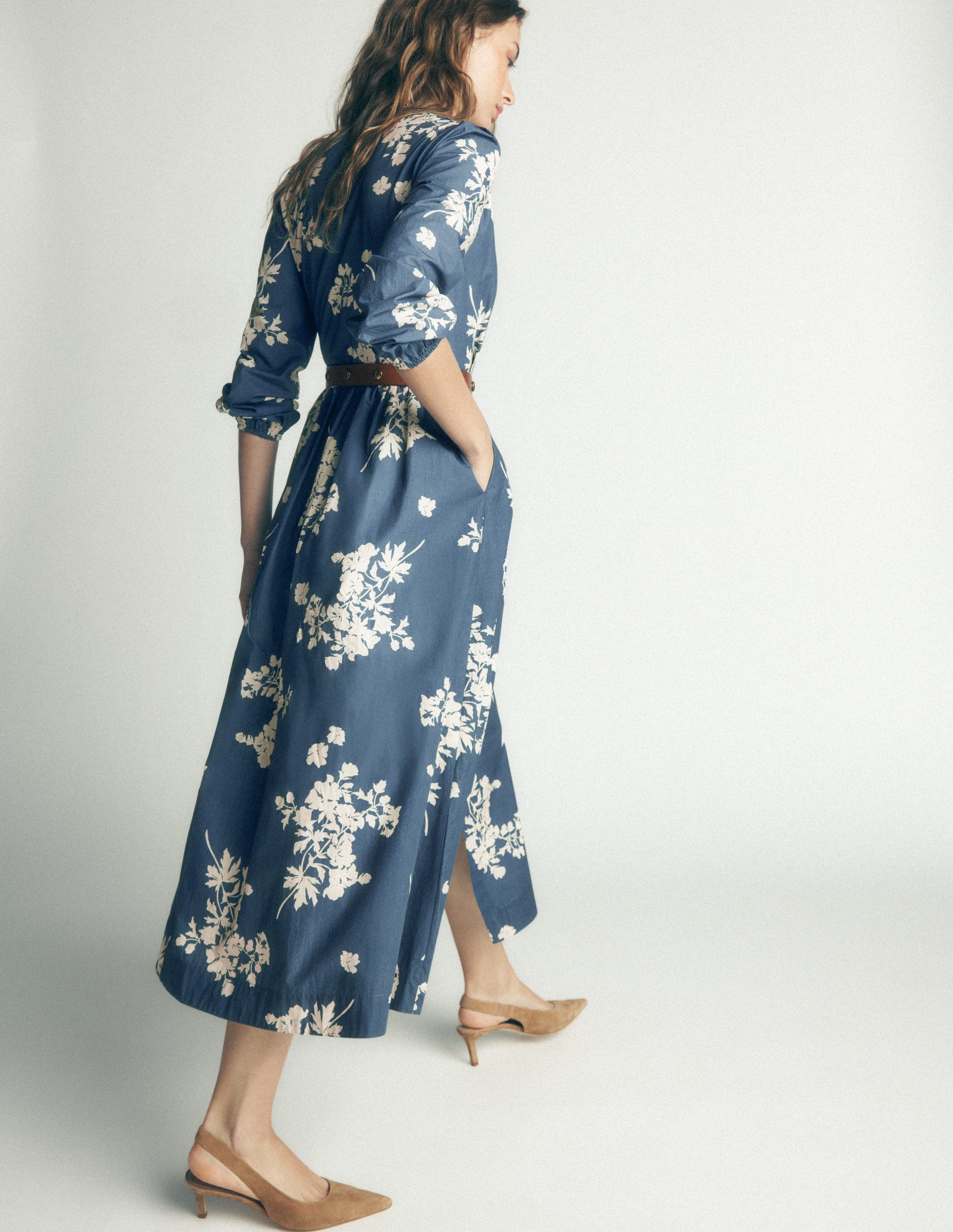 Nicola Baumwoll-Midikleid-Blau, Einzelne Blumensträuße-4