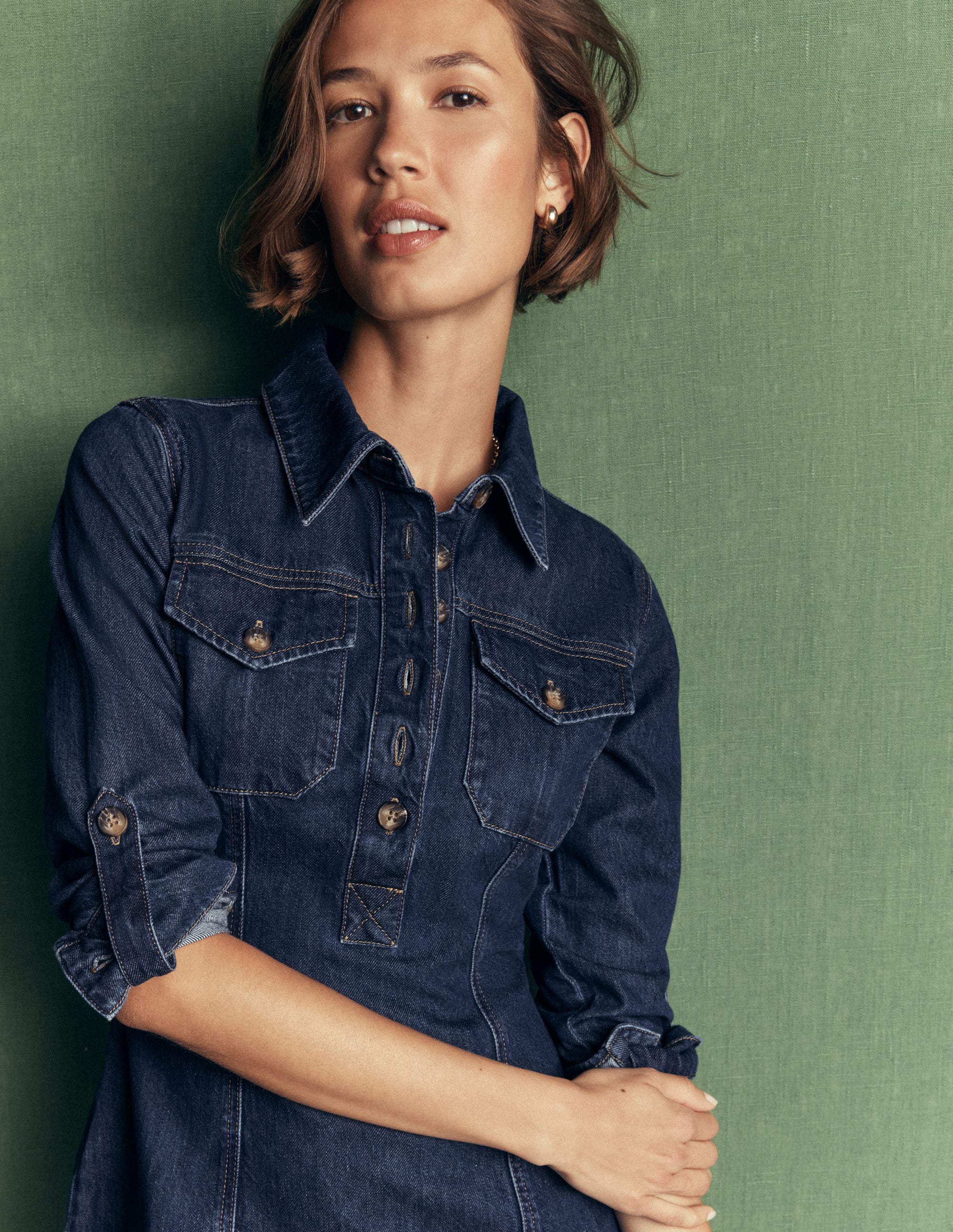 Fleur Kurzes Jeanskleid-Mittlere Mischung Denim - Image 5