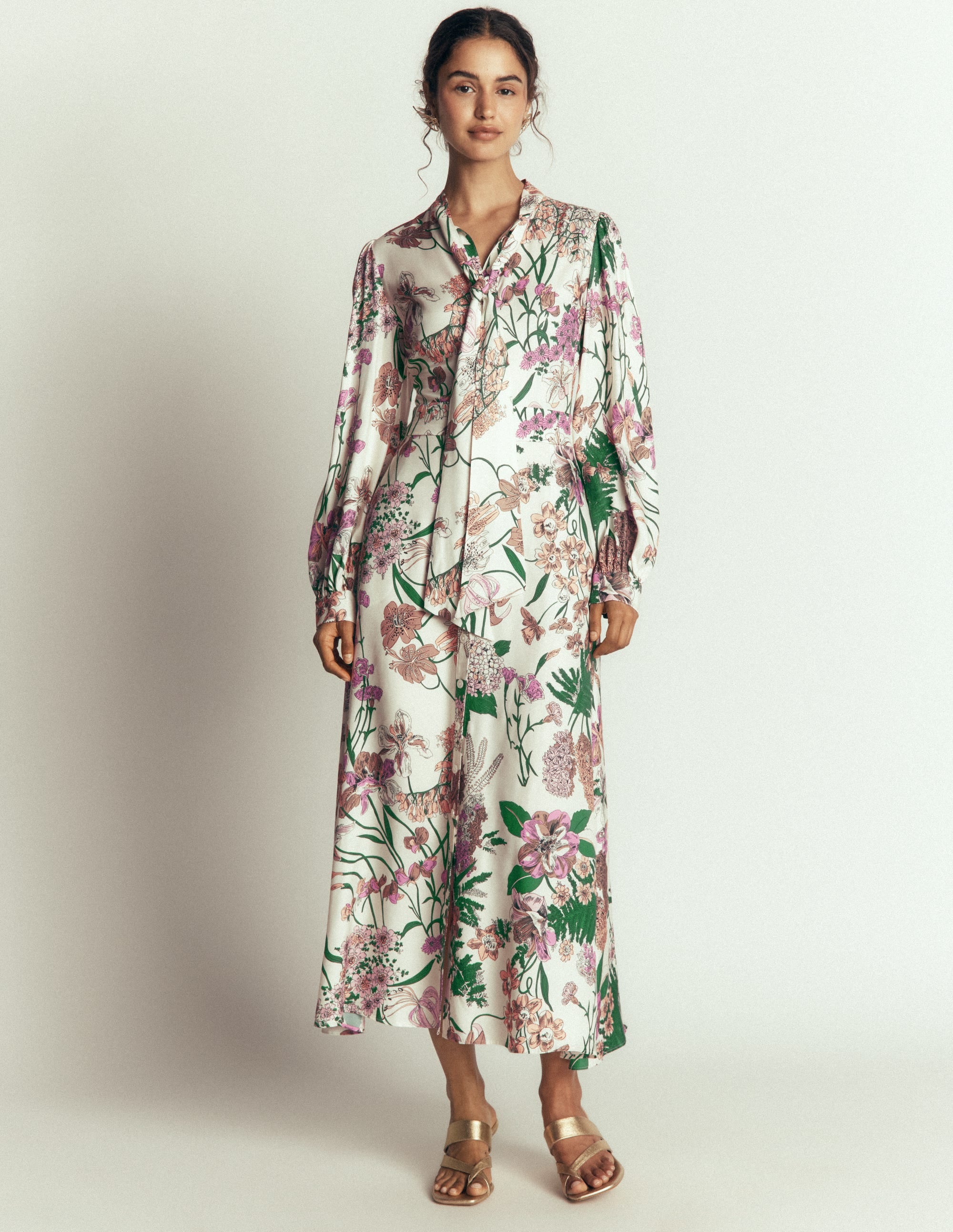 Hemdblusenkleid mit Schleifendetail-Naturweiß, Originelles Blumenmuster - Image 6