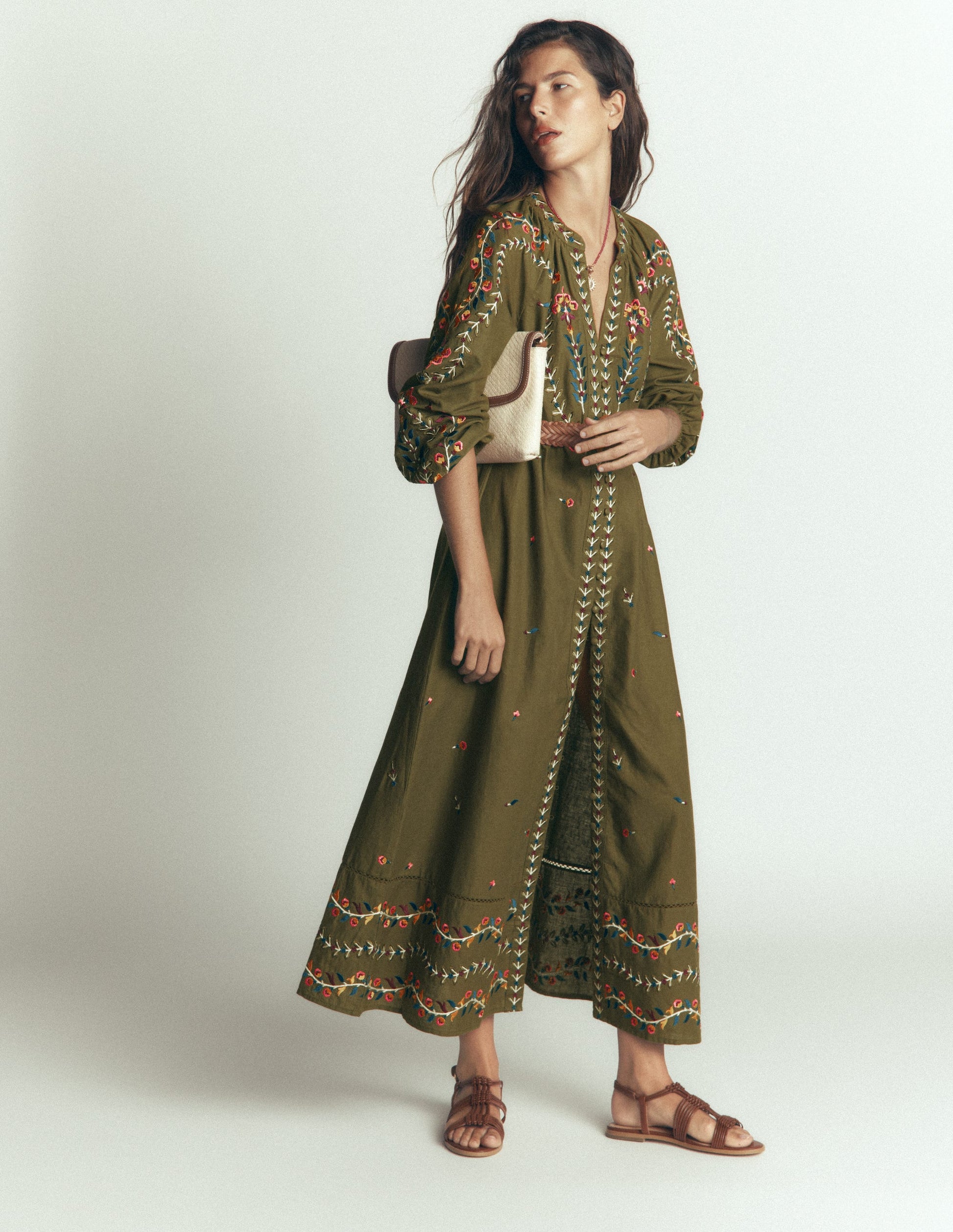 Robe brodée en lin-Vert des bois, broderie-1