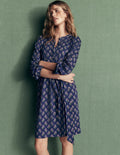 Adele Jerseykleid mit Gürtel-Schuluniform-Marineblau, Kleines Nelkenmuster
