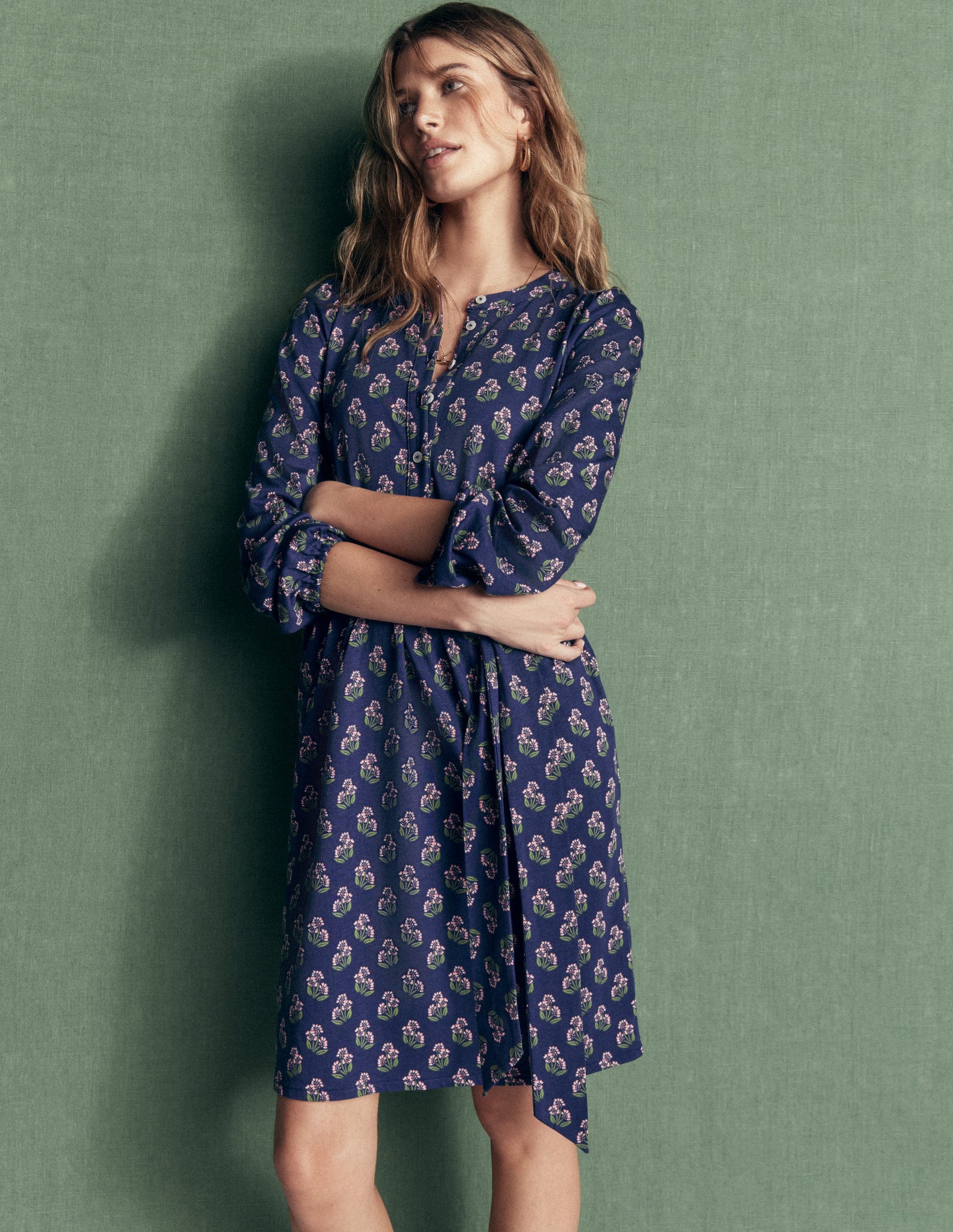 Adele Jerseykleid mit Gürtel-Schuluniform-Marineblau, Kleines Nelkenmuster-2