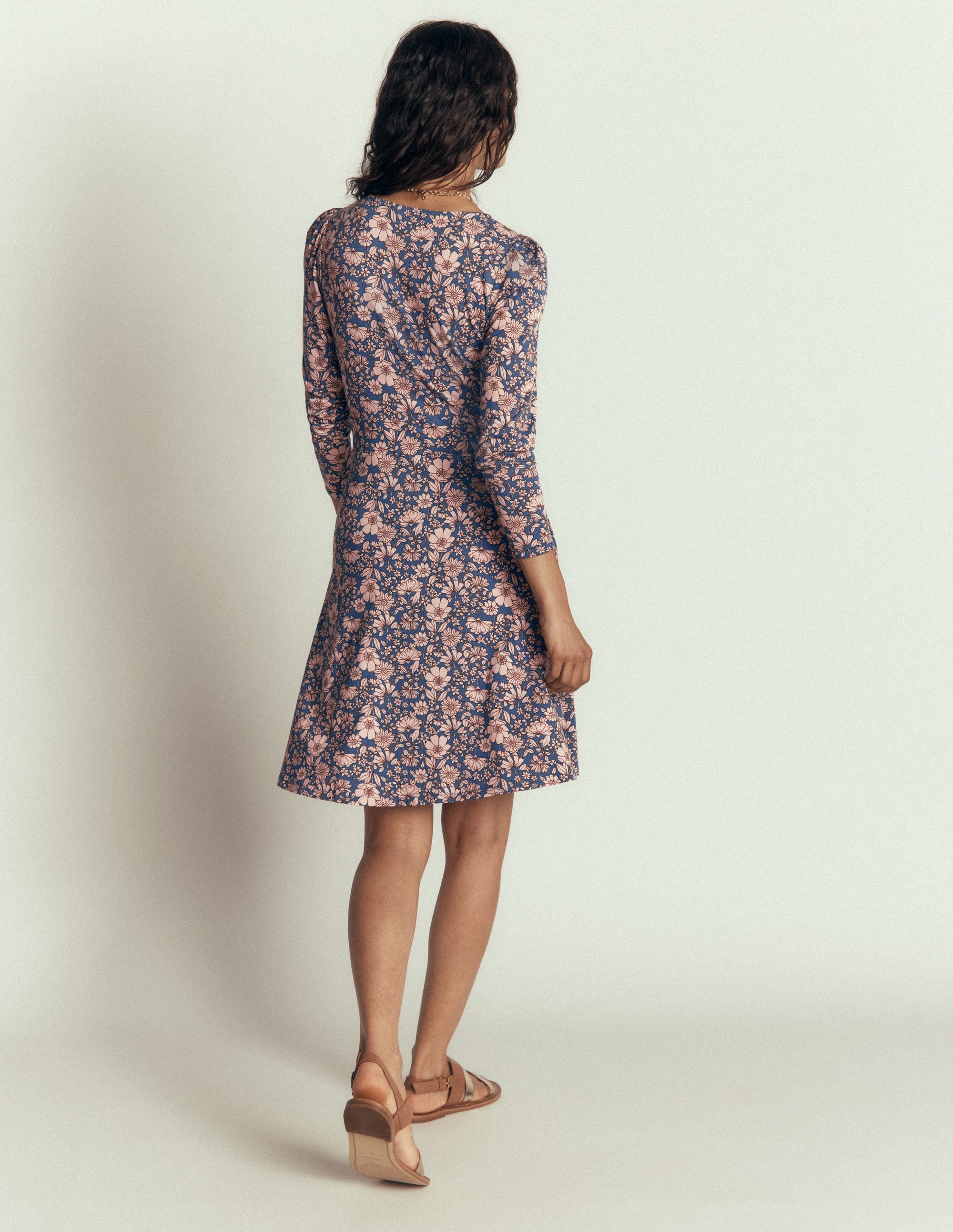 Briony Kurzes Jerseykleid-Ballerinas, Blumenfeld - Image 3