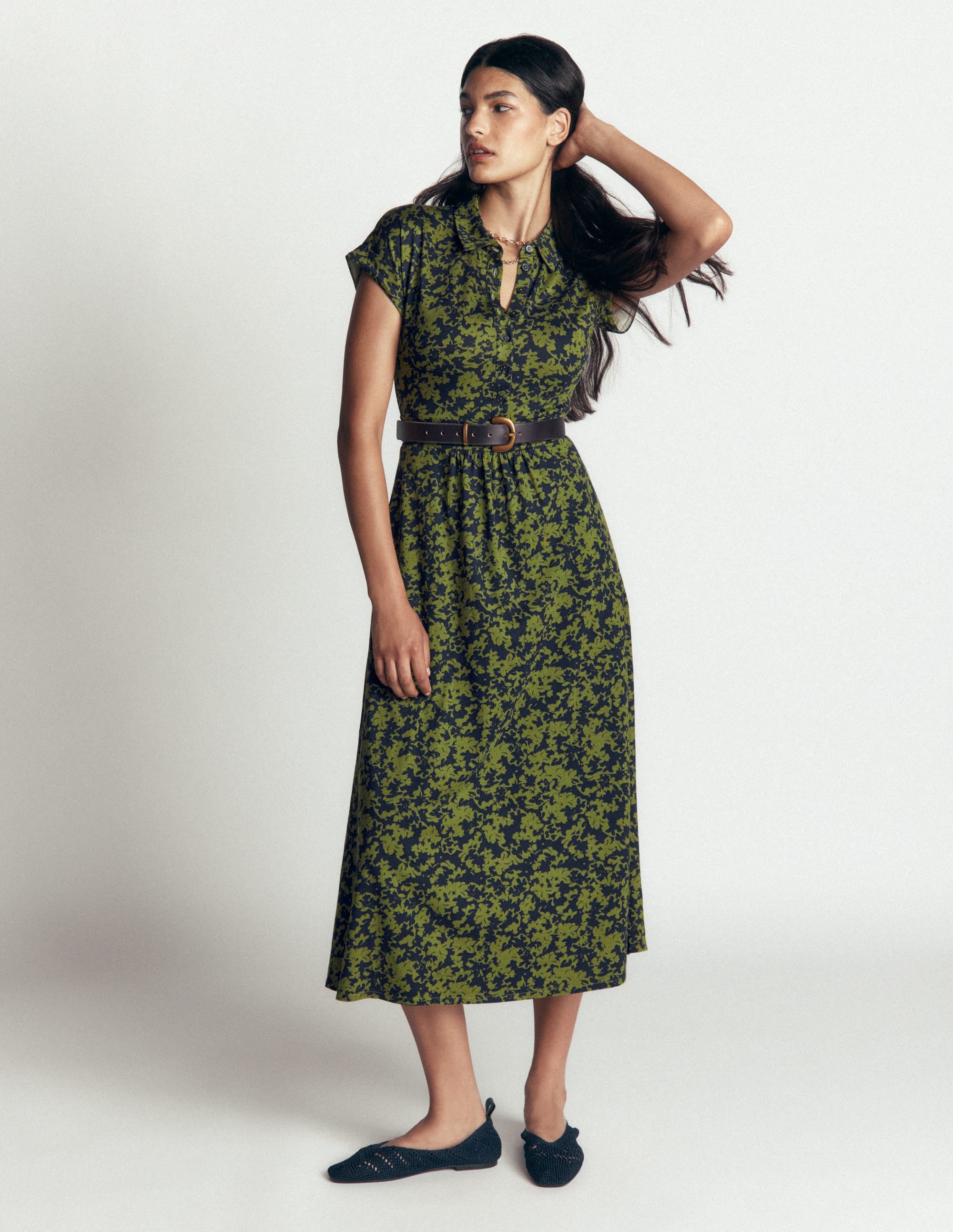 Robe-chemise Fae en jersey-Vert Brunswick, motif Sprayed Leaf - Image 4
