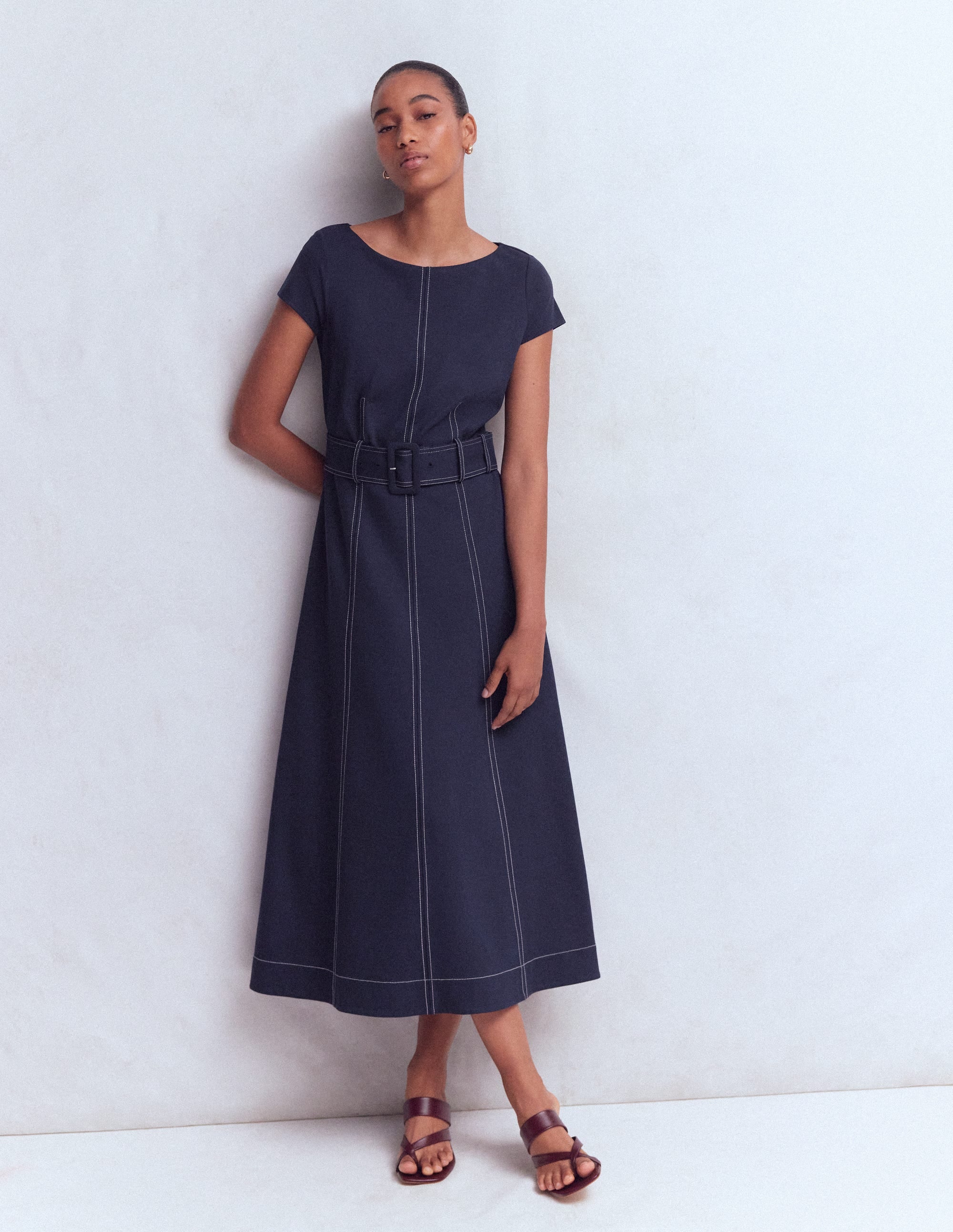 Annet Ponte-Midikleid mit Gürtel-Marineblau - Image 4
