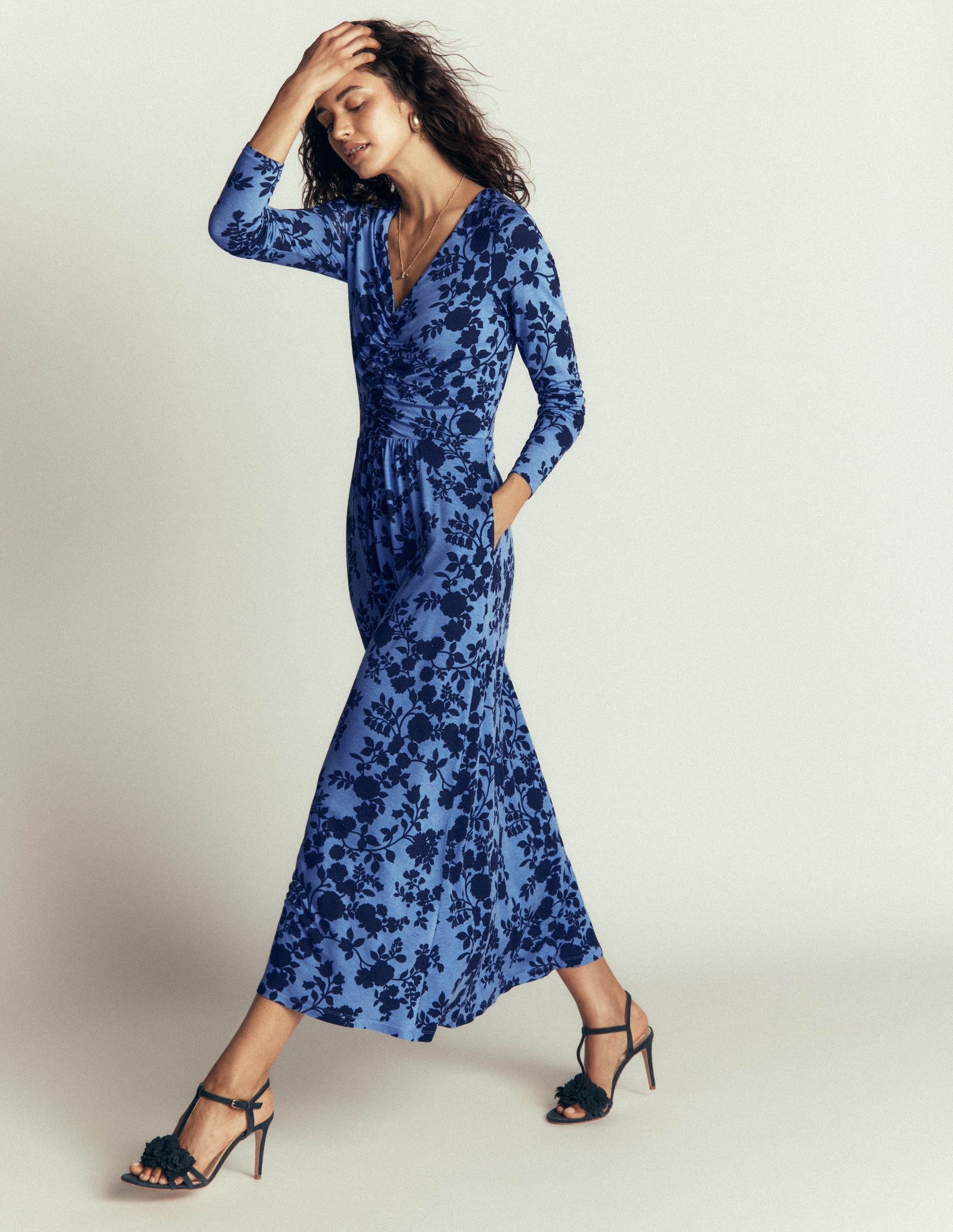 Jasmin Gerafftes Jerseykleid-Vergissmeinnicht, Bouquet-Brise - Image 5