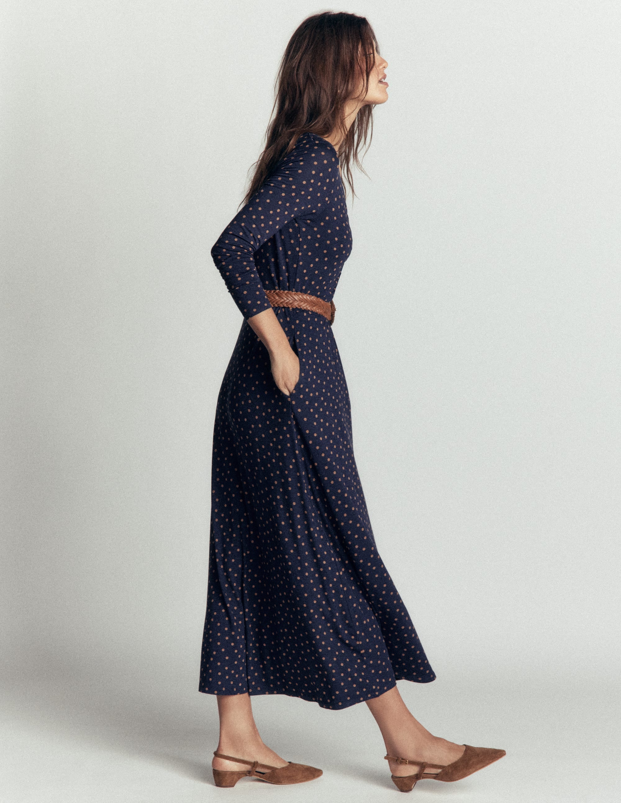Jasmin Gerafftes Jerseykleid-Französisches Marineblau, Gemalte Tupfen - Image 4