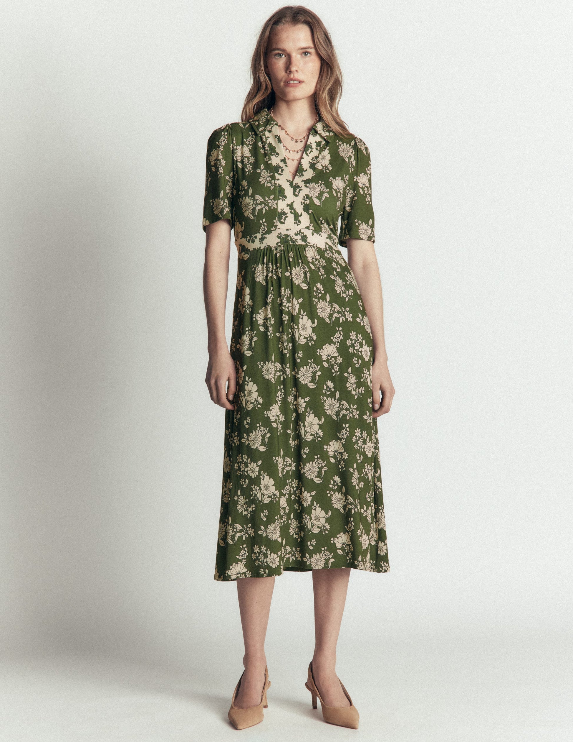 Heidi Midi-Teekleid aus Jersey-Schnittlauch, Blumenfeld-6